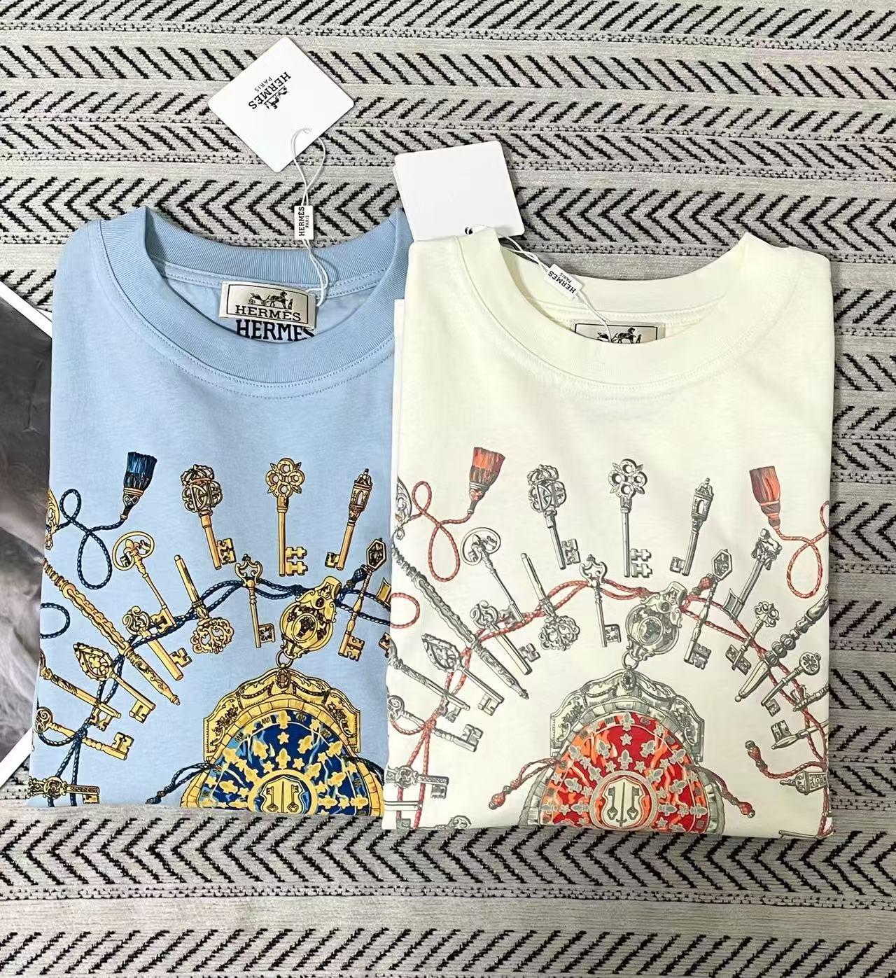 HERME5 プリント半袖Tシャツ【50％割引+送料無料】