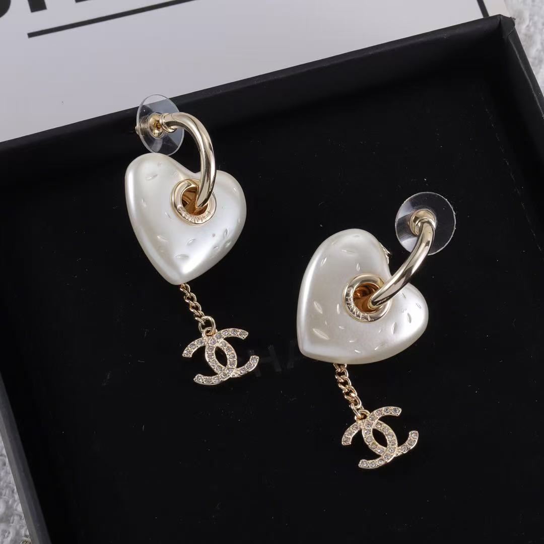 CHANE1 ダブルCハートフープピアス【50％割引+送料無料】