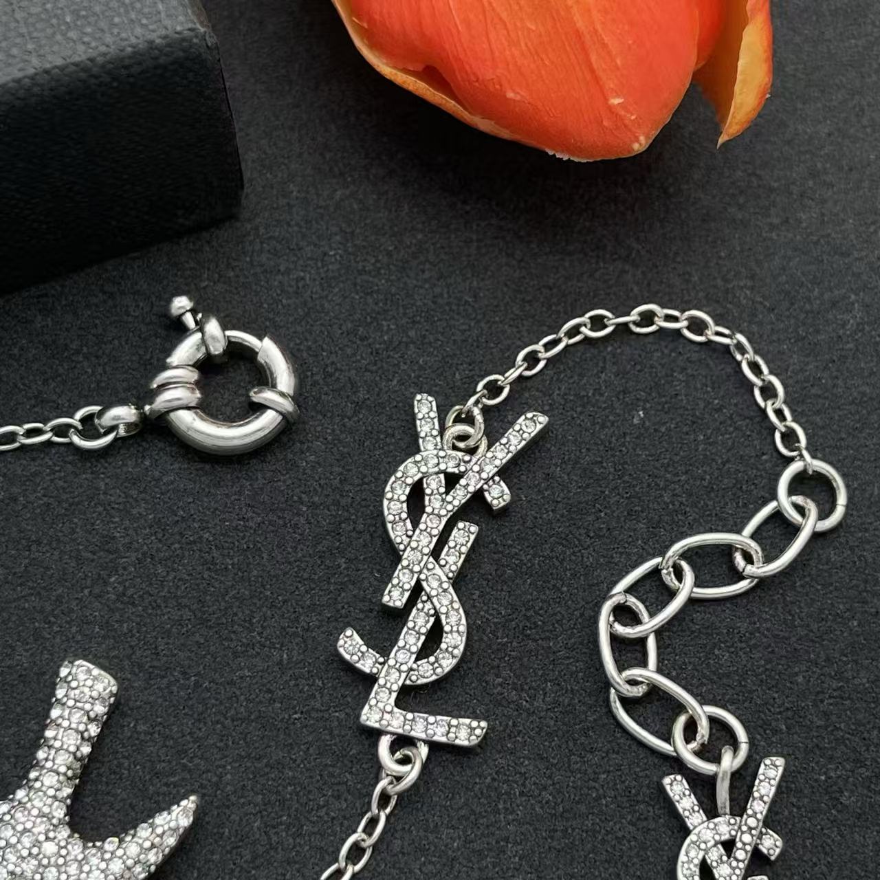 YSL ダイヤモンドブレスレット【50％割引+送料無料】