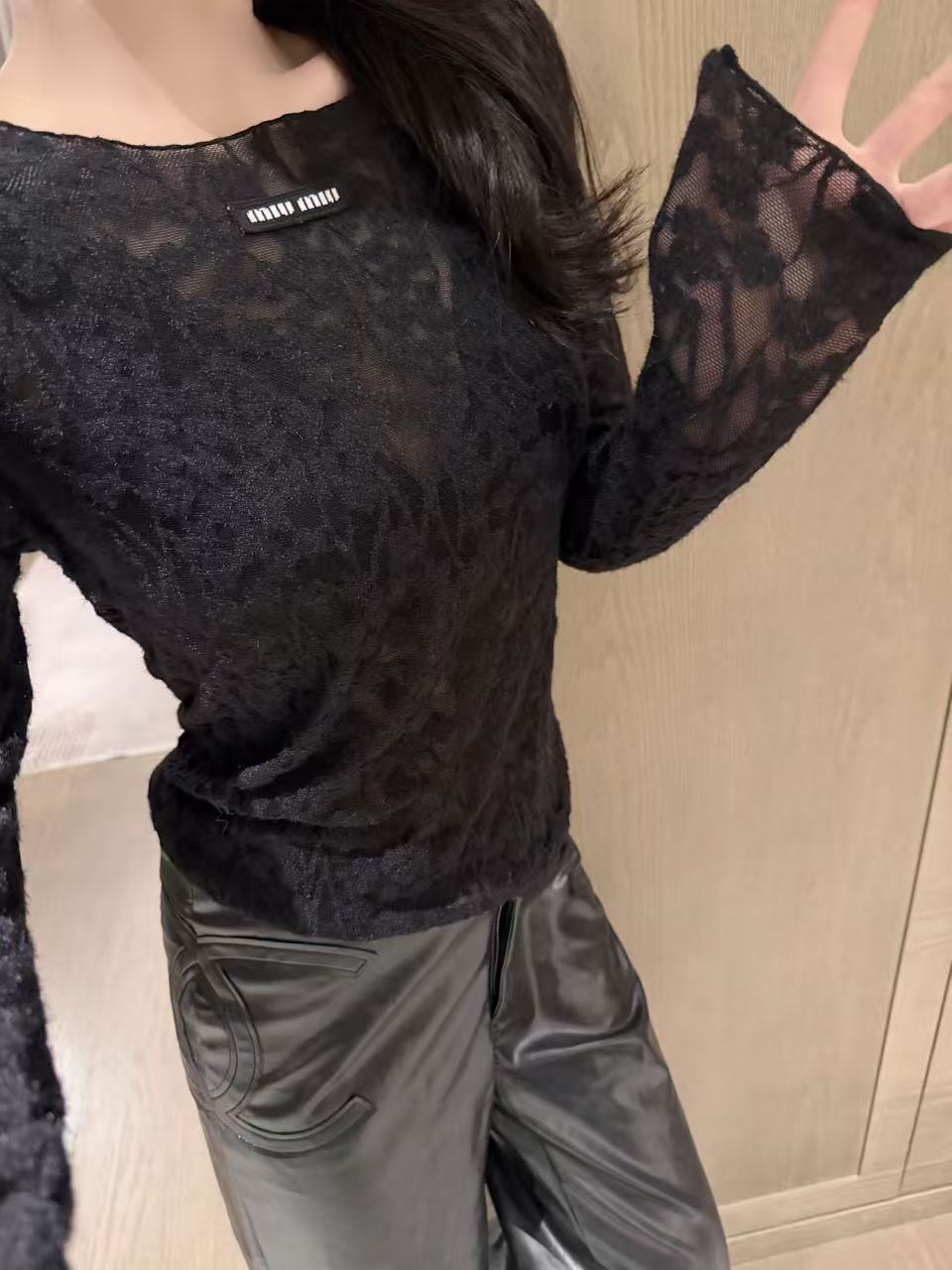 M1UM1U レースプラッシュTシャツ【50％割引+送料無料】