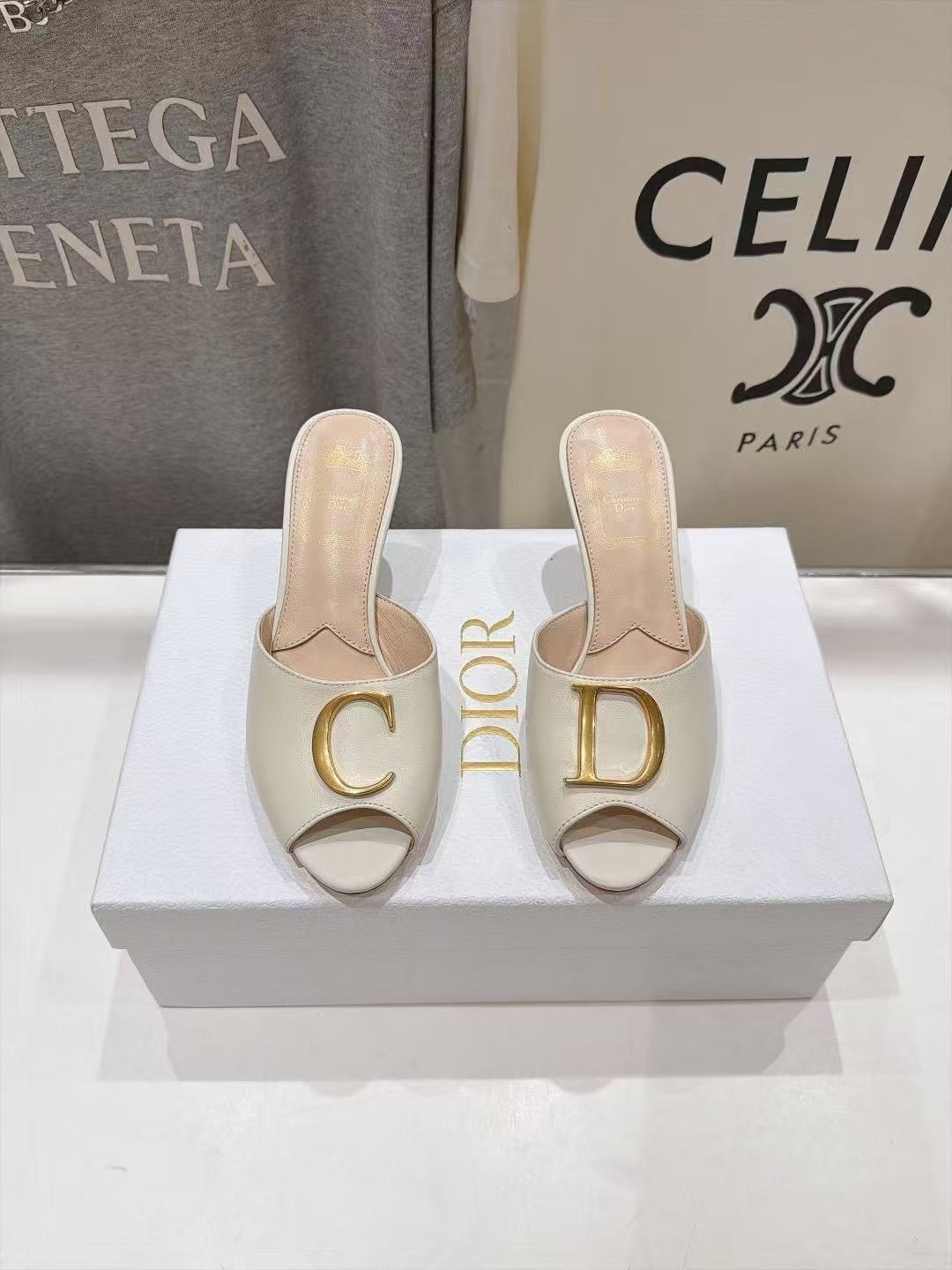 DIOR 高品質ラムスキン ローヒールシューズ【50％割引+送料無料】