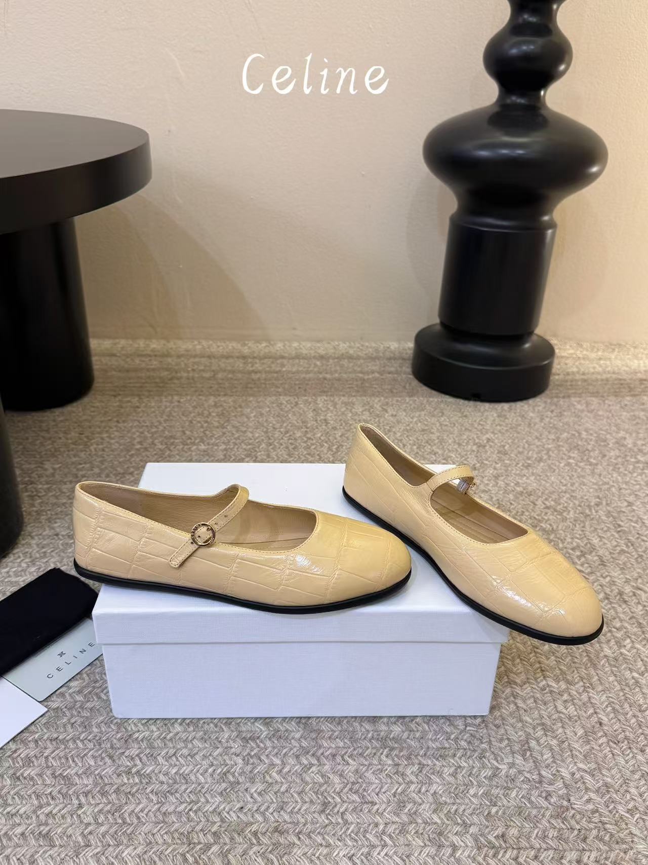CEL1NE 高品質メリージェーンレザーフラットシューズ【50％割引+送料無料】