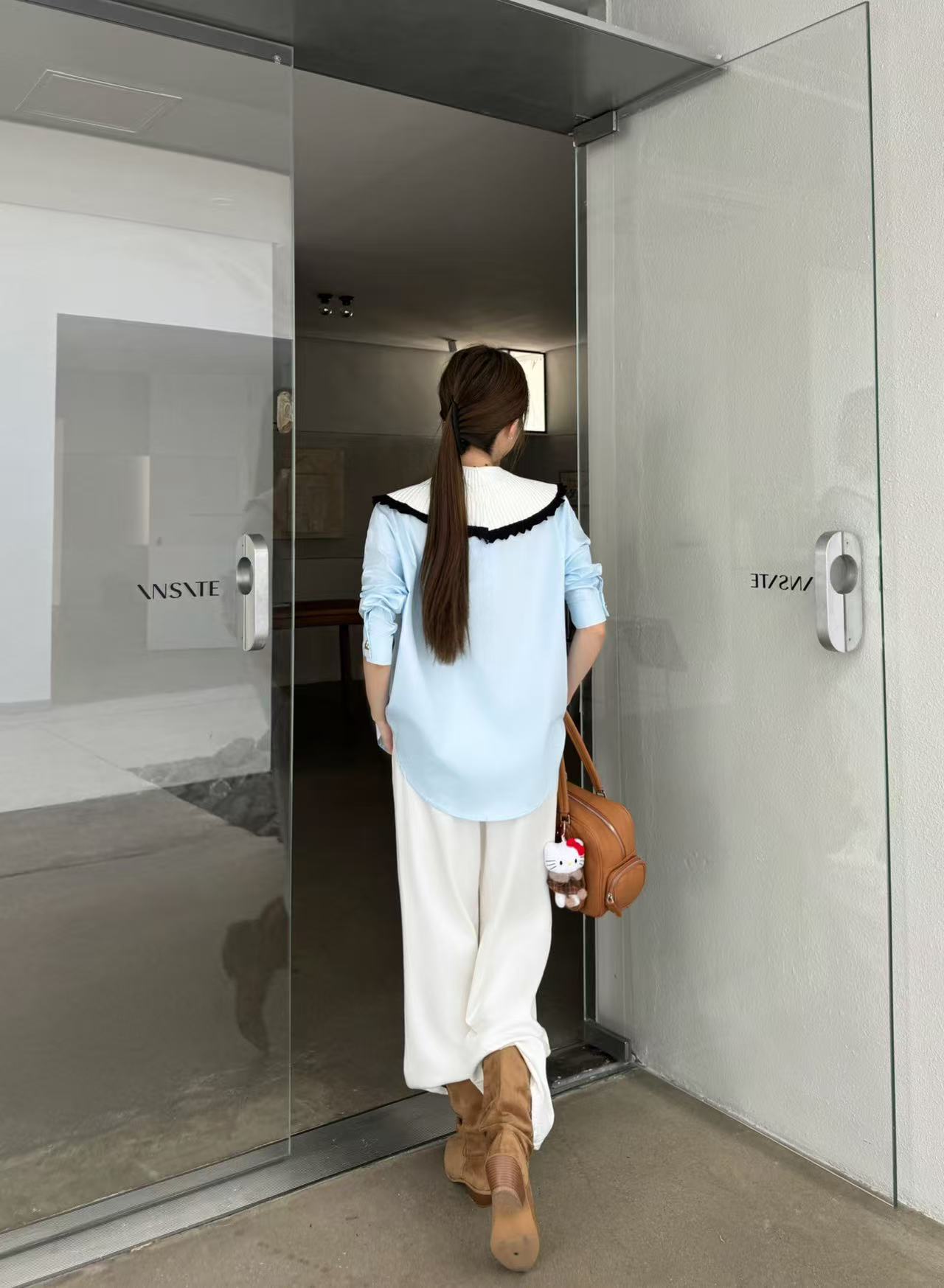 CHANEL パールボタン・ラッフルブラウス【50％割引+送料無料】