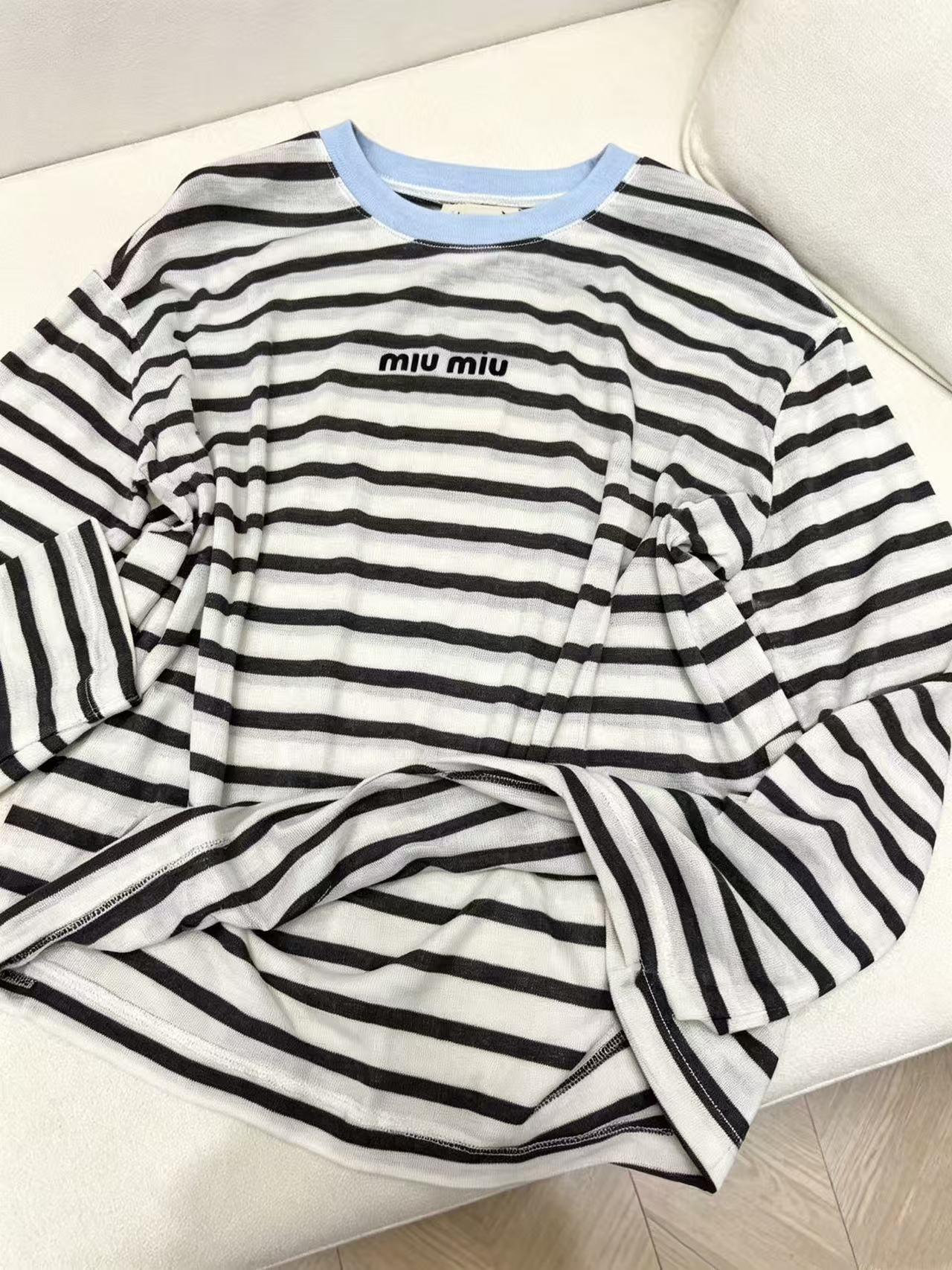 M1UM1U ボーダー長袖Tシャツ【50％割引+送料無料】