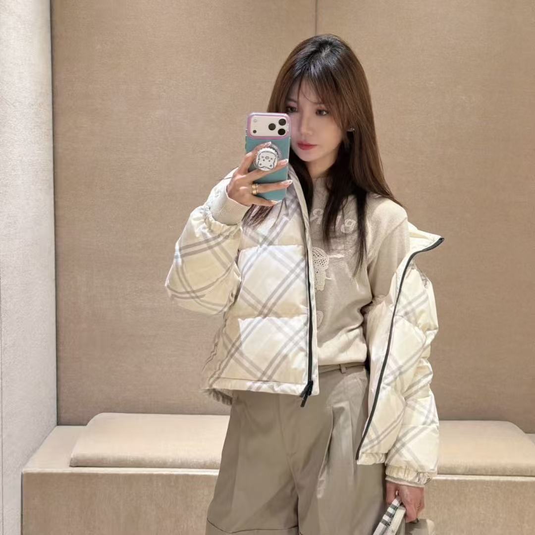 MONCLER チェック柄フード付きダウンジャケット【50％割引+送料無料】