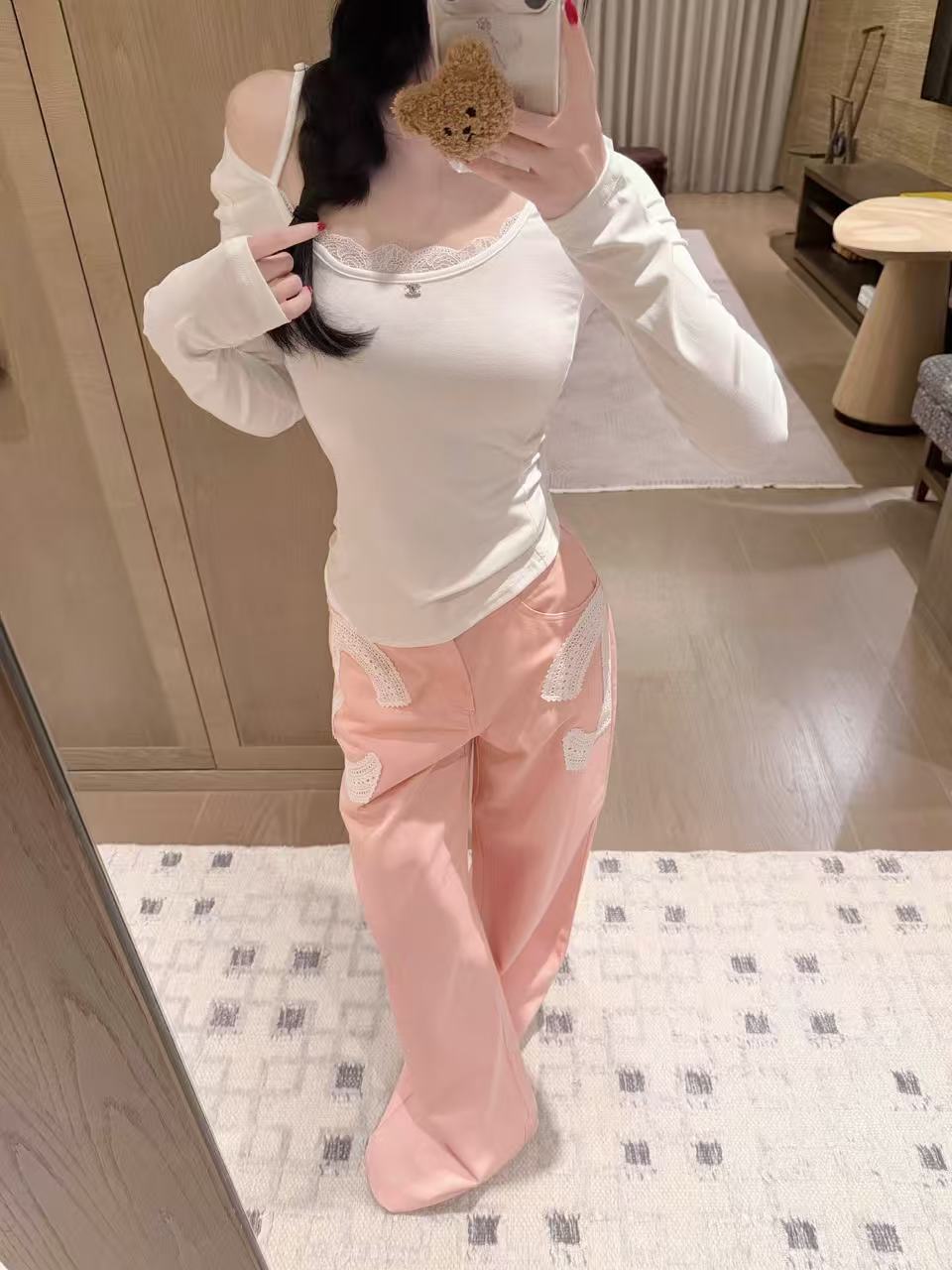 CHANEL ダブルC レーストリム 長袖Tシャツ【50％割引+送料無料】