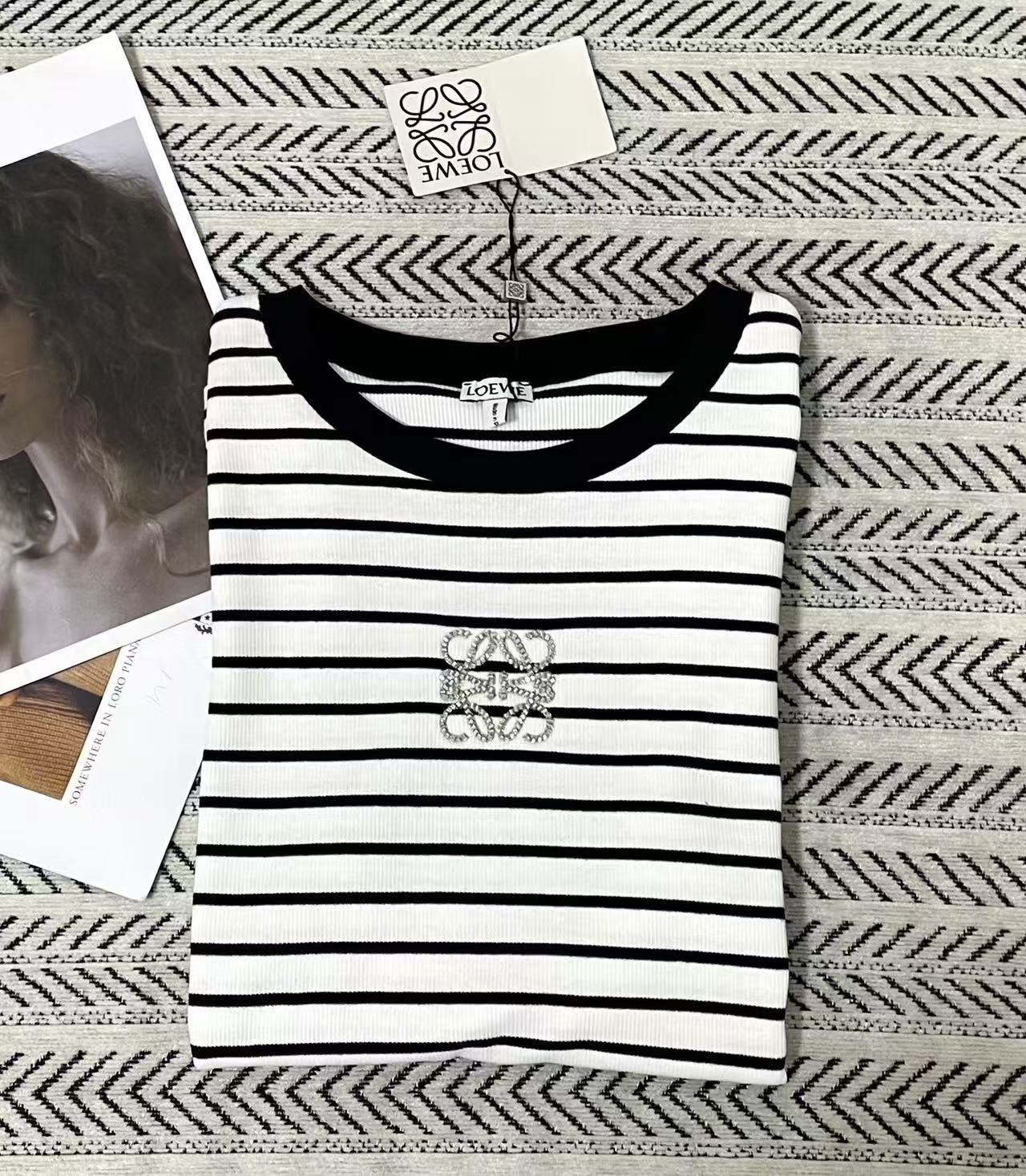 LOEWE ストライプ ロゴTシャツ【50％割引+送料無料】