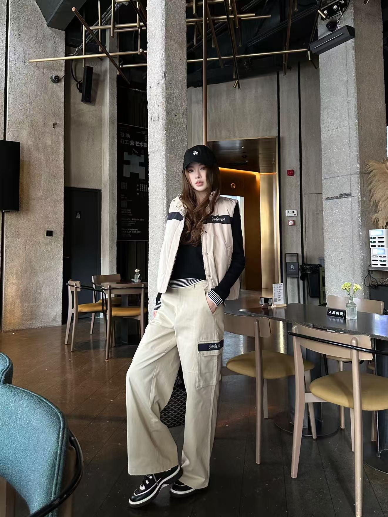 YSL シンプルなダウンベスト【50％割引+送料無料】