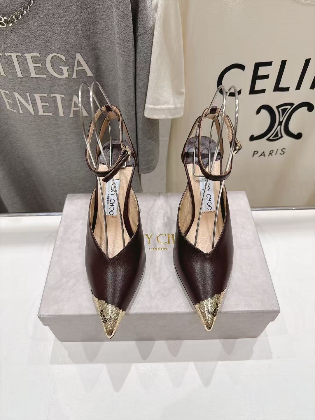 Jimmy Choo 高品質ポインテッドトゥ・ハイヒール【50％割引+送料無料】