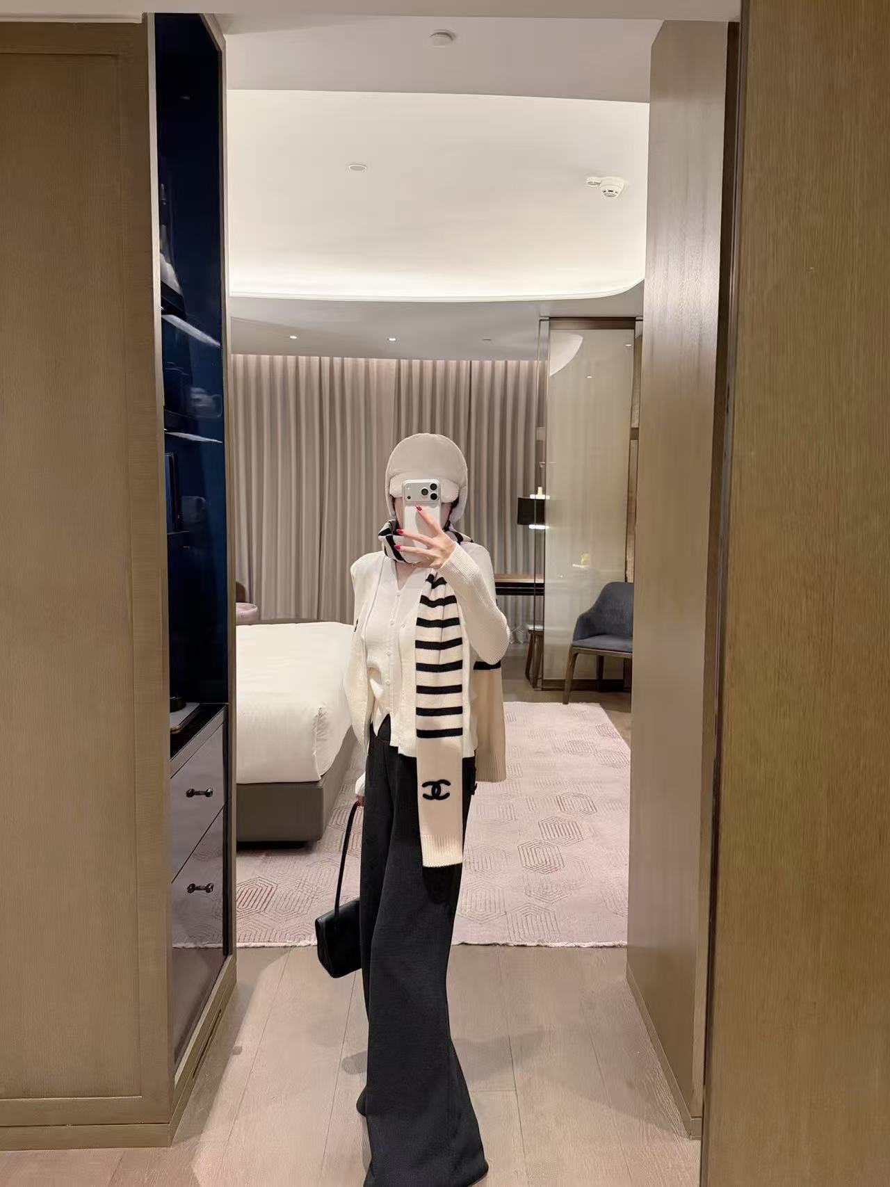 CHANEL ダブルCロゴ ウールセーター【50％割引+送料無料】