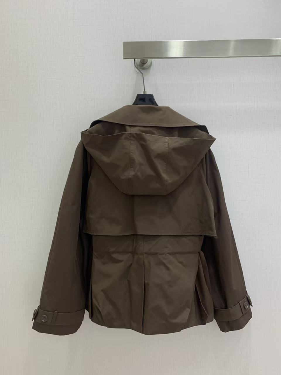 LOEWE ラペル付きフード付きウィンドブレーカー【50％割引+送料無料】
