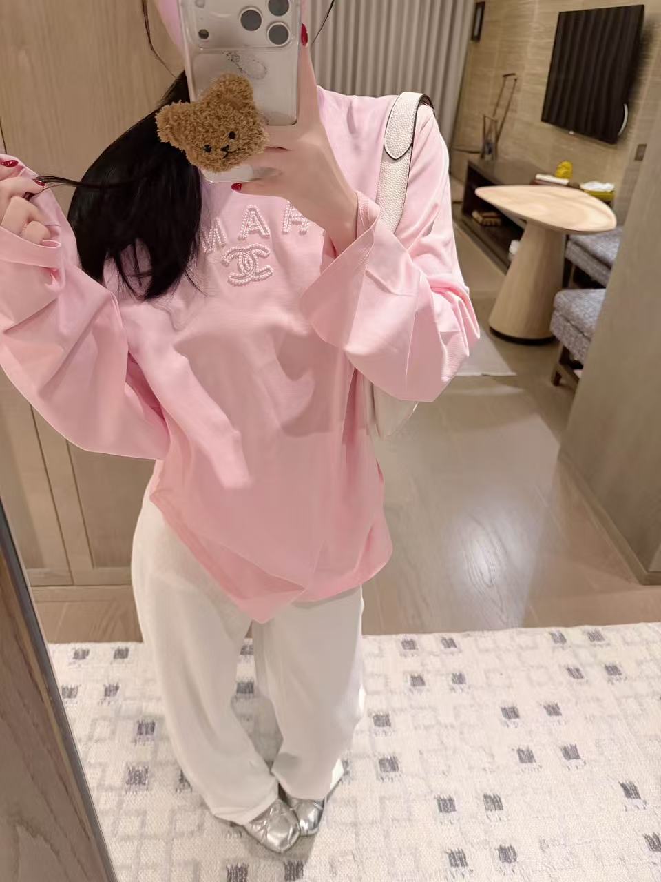 CHANEL ダブルCロゴ刺繍入り長袖Tシャツ【50％割引+送料無料】
