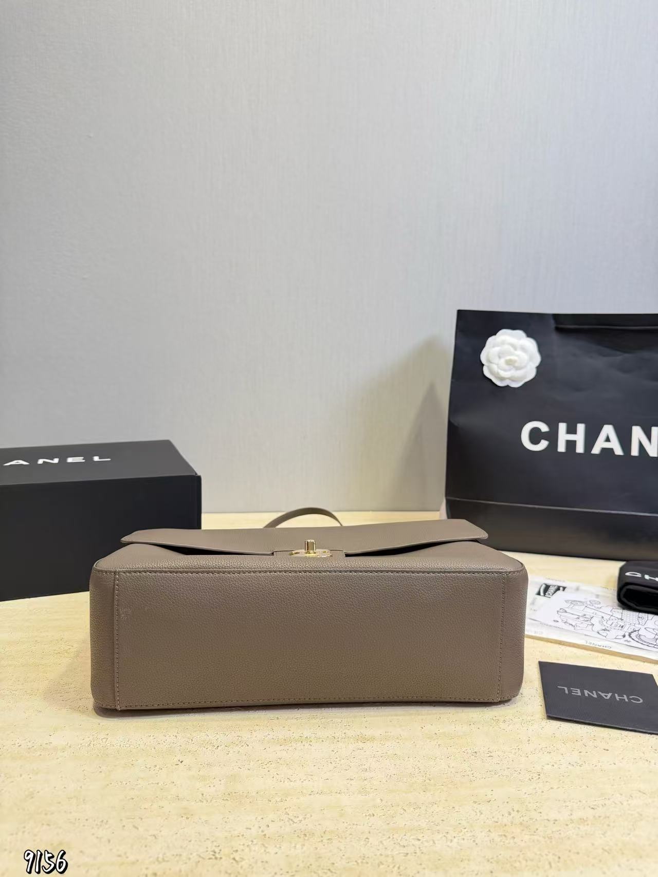 CHANE1 レザーショルダーハンドバッグ【50％割引+送料無料】