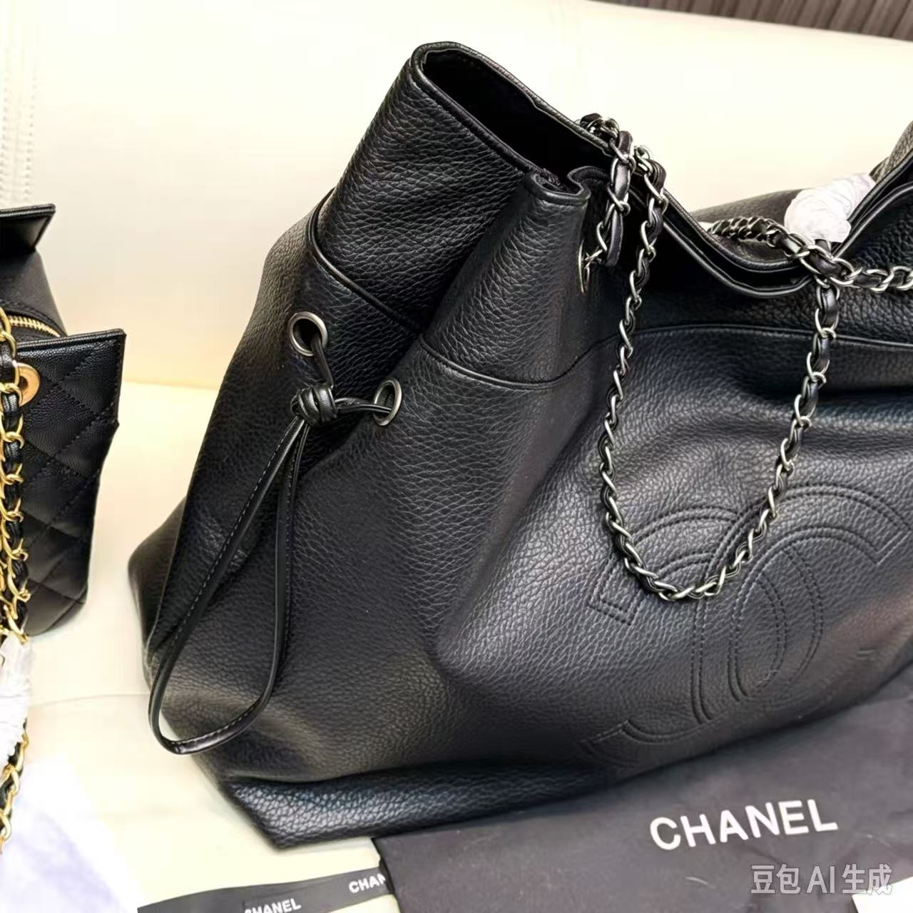 CHANEL ダブルC チェーン ショッピングバッグ【50％割引+送料無料】