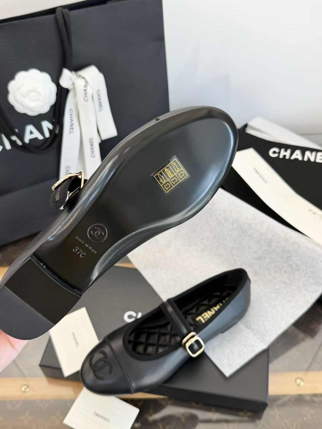 CHANE1 高品質ダブルCレザーフラットシューズ【50％割引+送料無料】