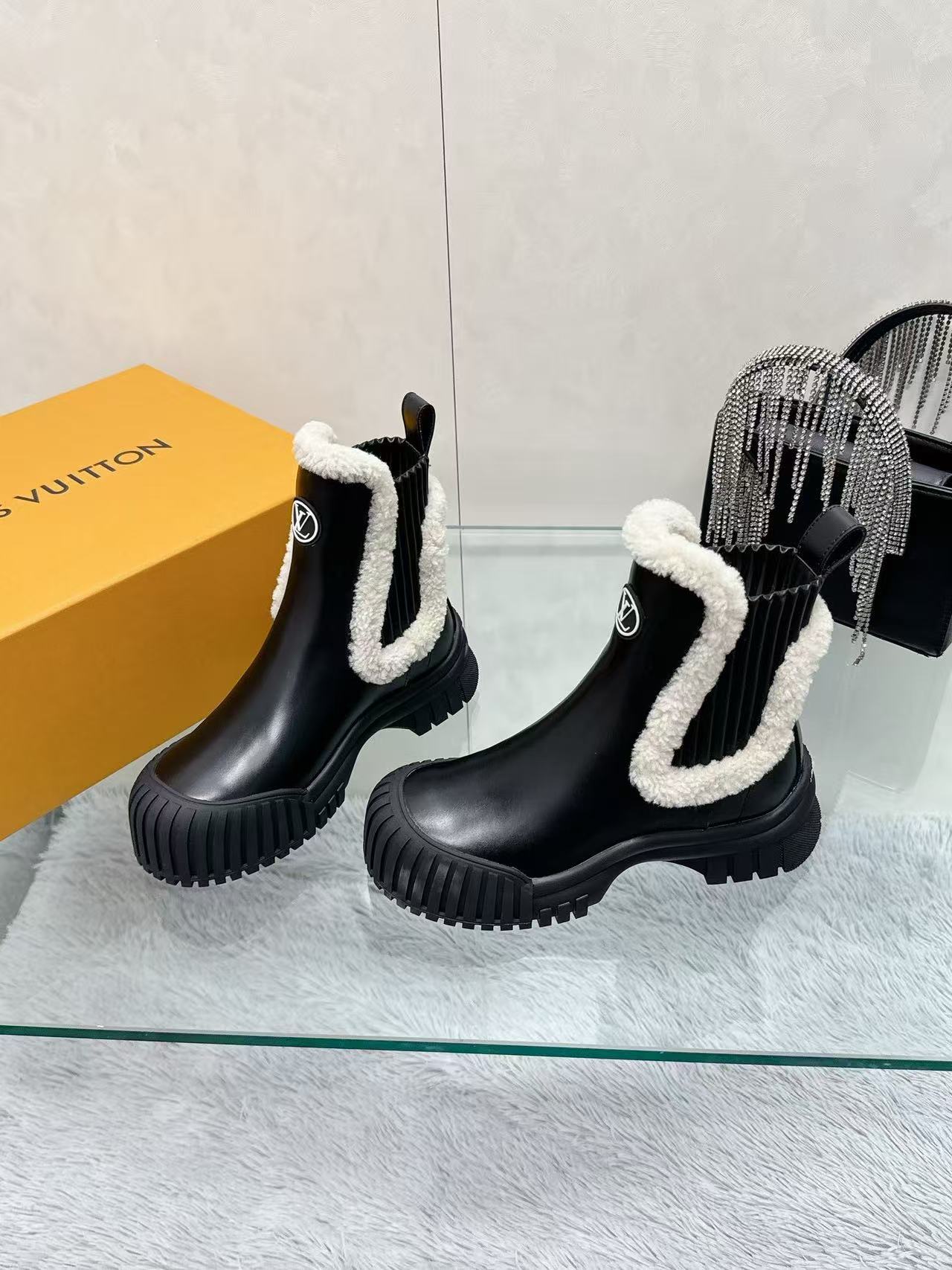 LV ハイクオリティ・ウールショートブーツ【50％割引+送料無料】