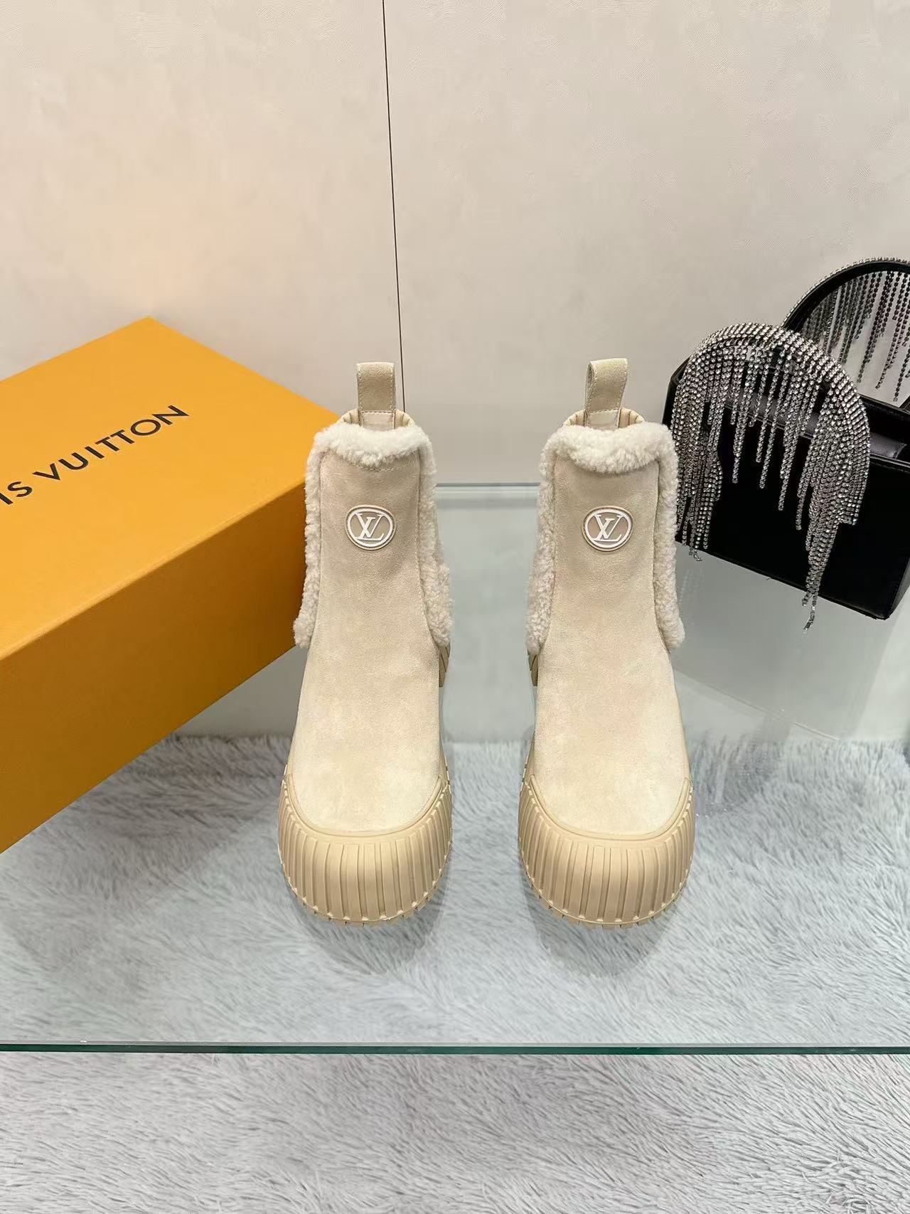 LV ハイクオリティ・ウールショートブーツ【50％割引+送料無料】