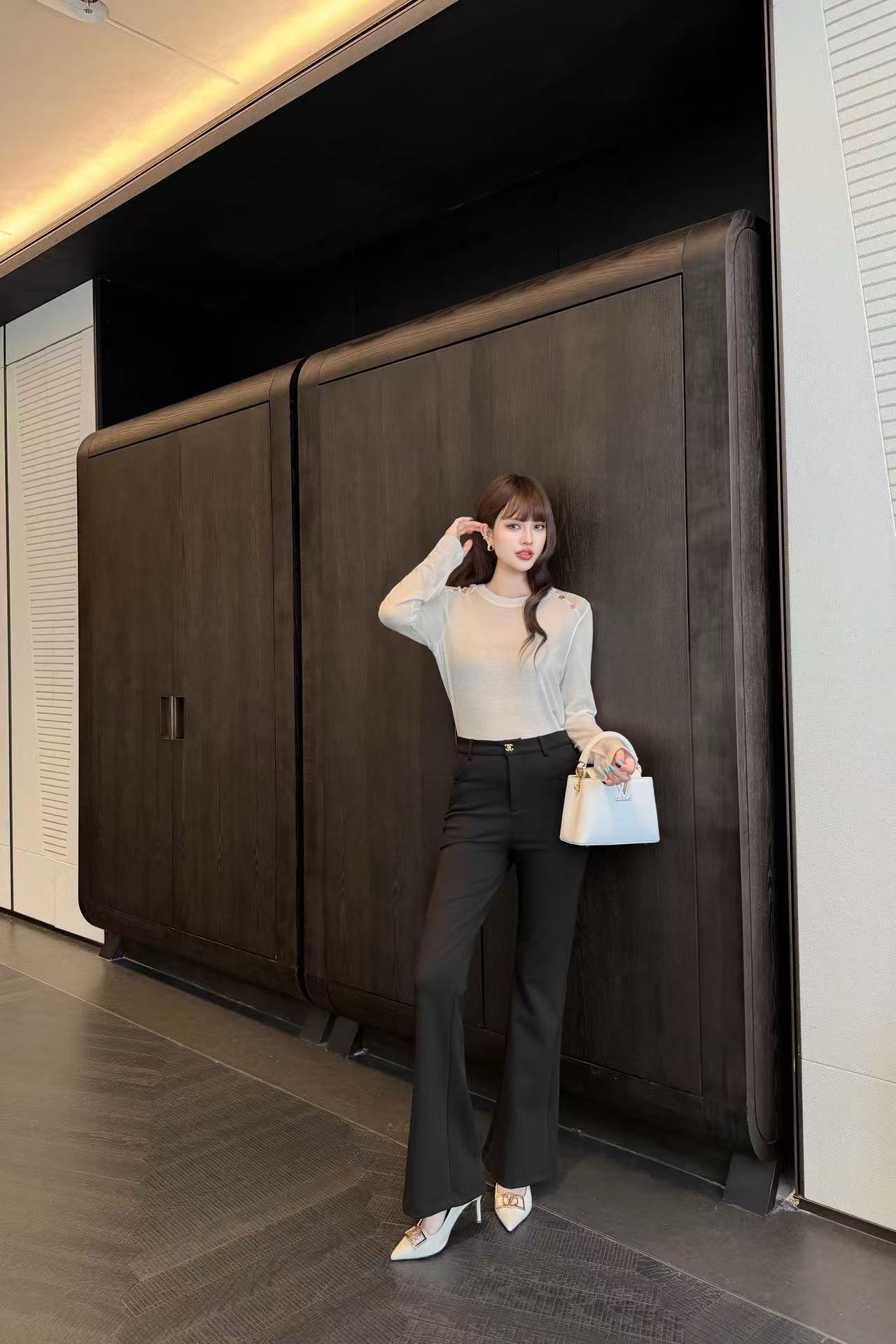 CHANEL ダブルC カジュアルフレアパンツ【50％割引+送料無料】