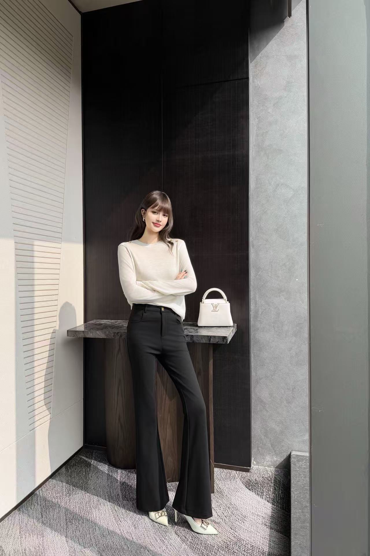 CHANEL ダブルC カジュアルフレアパンツ【50％割引+送料無料】