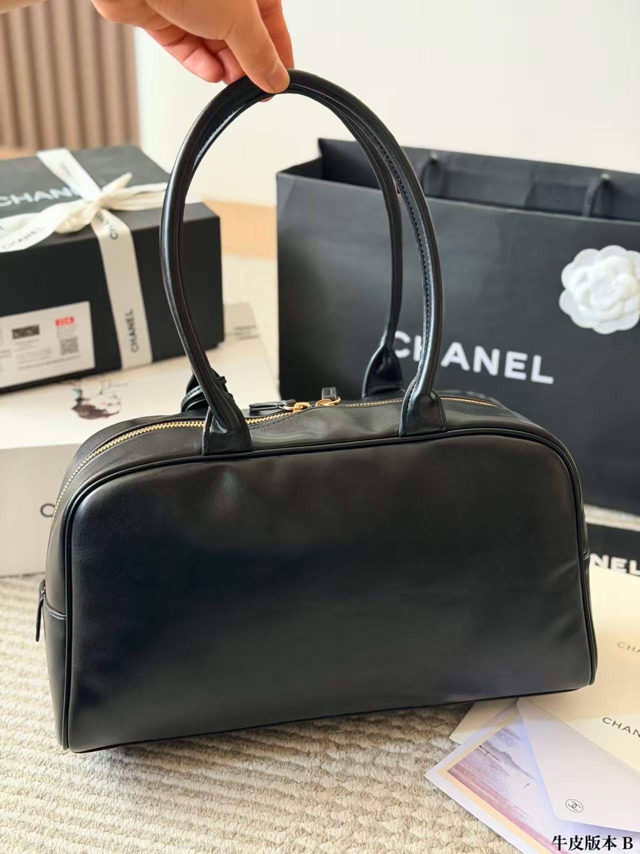 CHANE1 レザーショルダーバッグ【50％割引+送料無料】