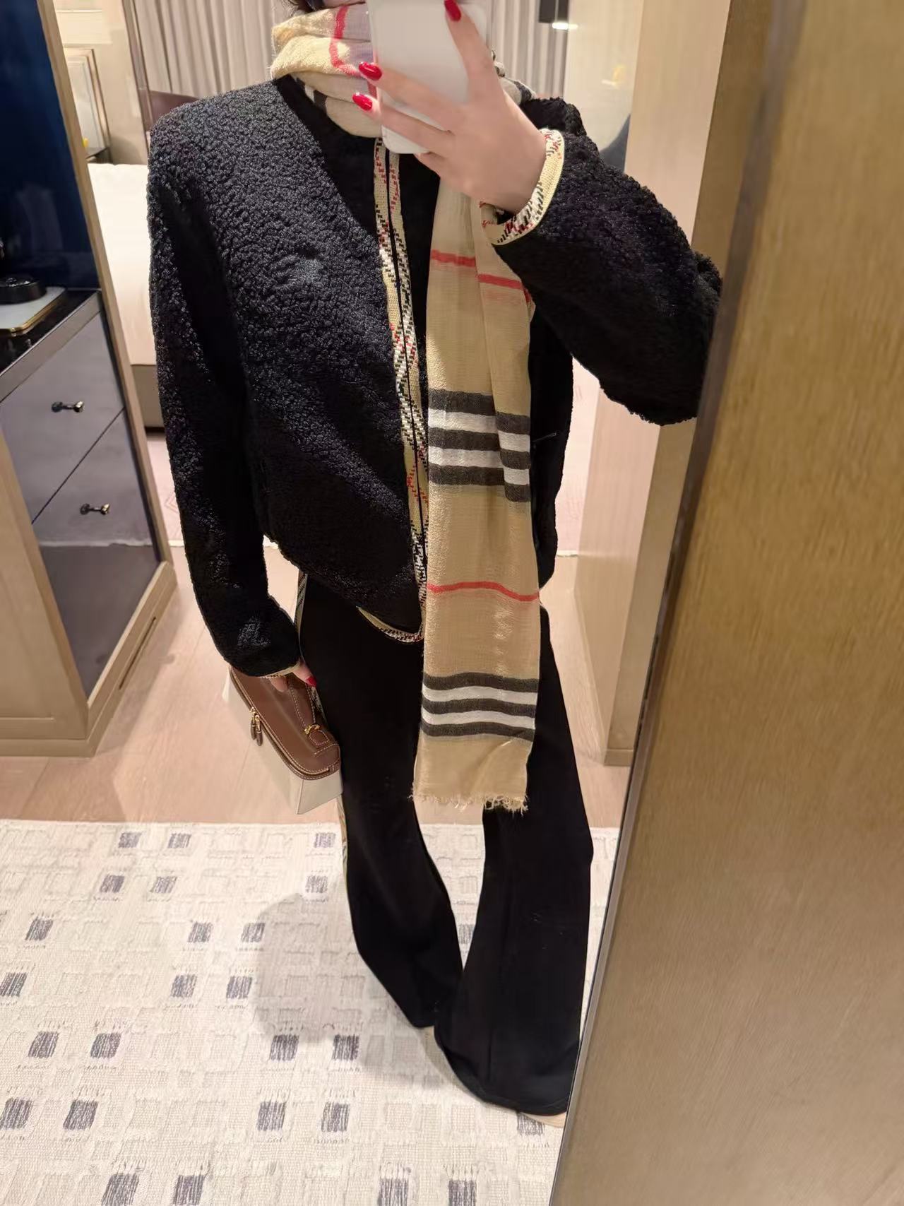 BURBERRY ラムウール ルーズフィットアウター【50％割引+送料無料】