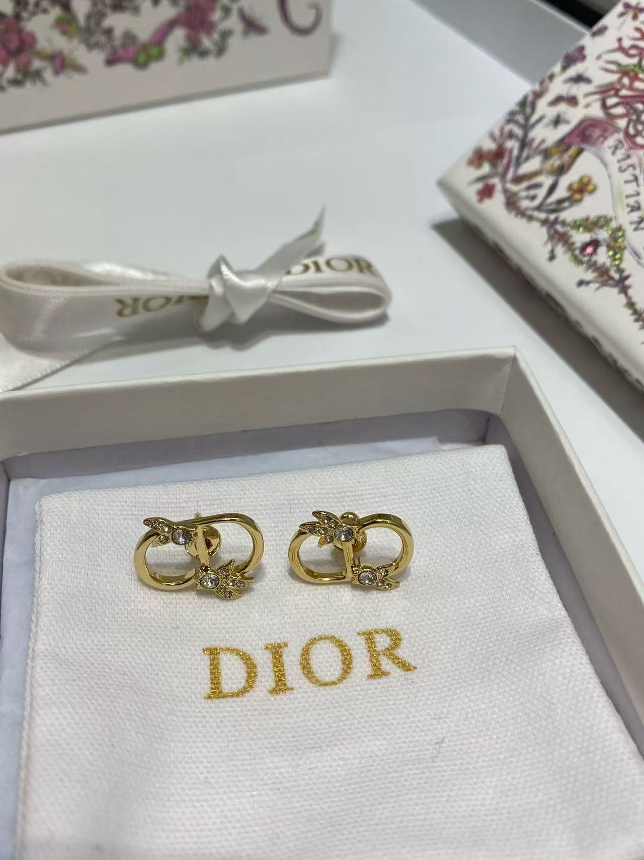 DI0R CD フラワー＆ダイヤモンド ピアス【50％割引+送料無料】