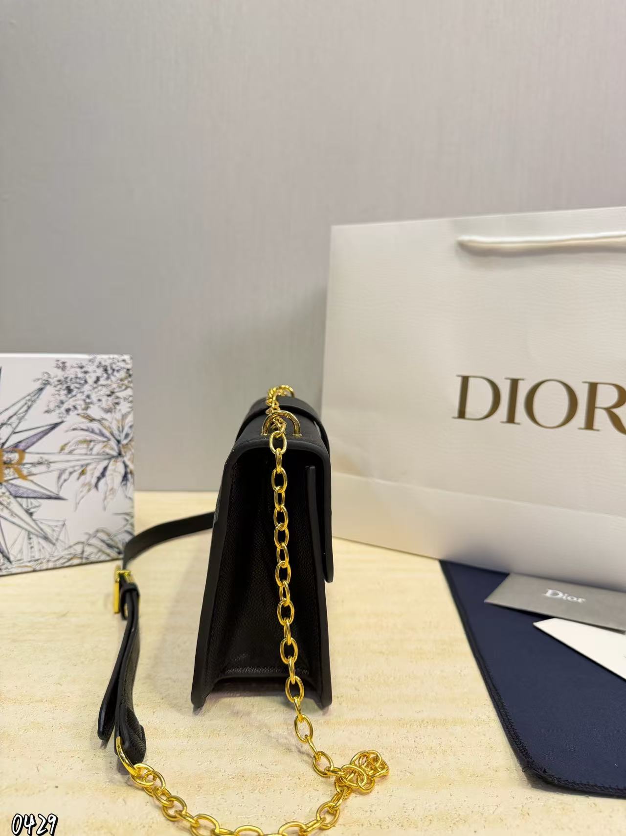 DIOR CD チェーンバッグ【50％割引+送料無料】