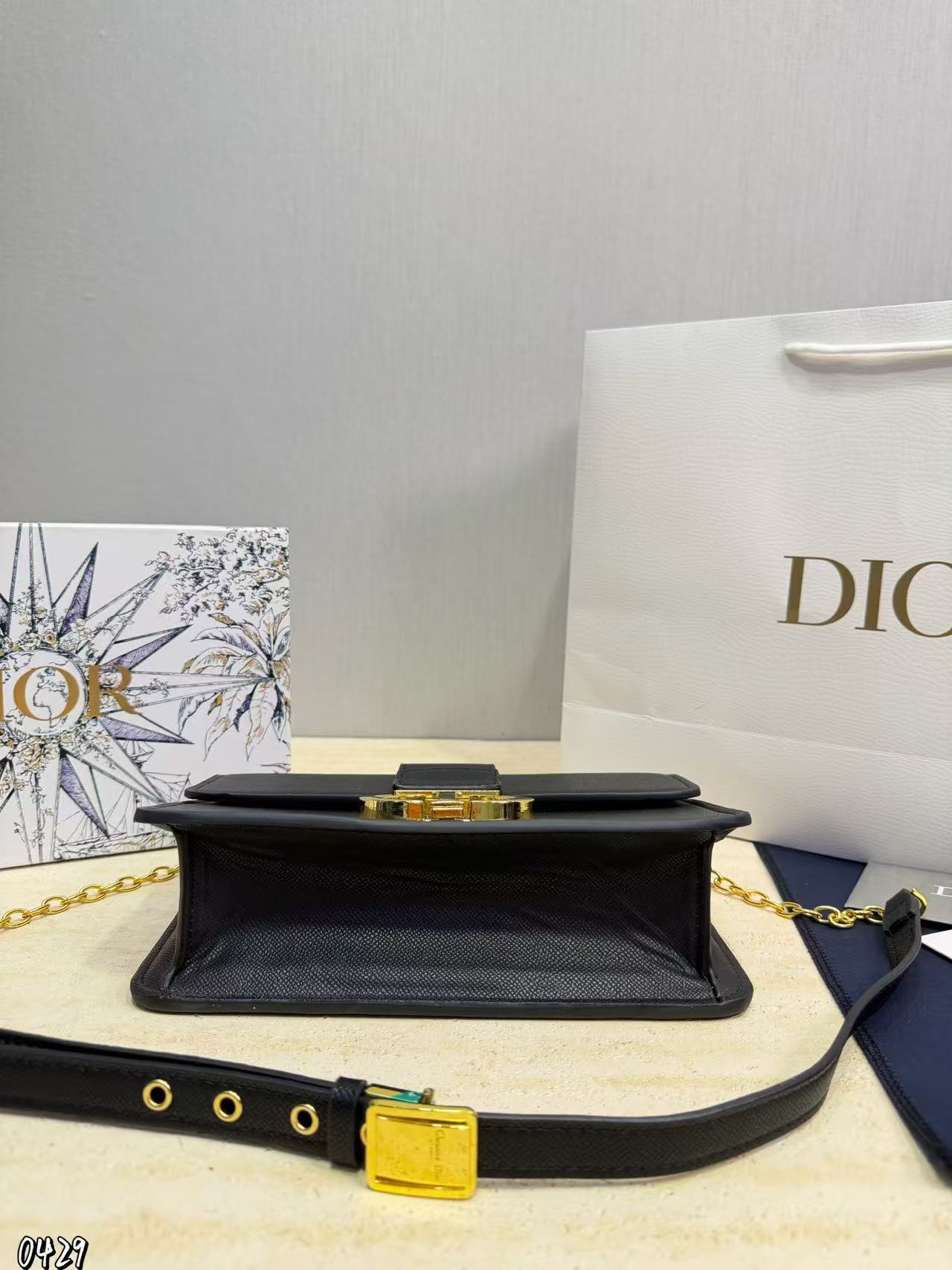 DIOR CD チェーンバッグ【50％割引+送料無料】