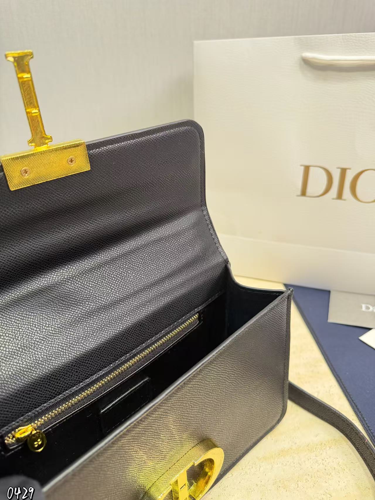 DIOR CD チェーンバッグ【50％割引+送料無料】