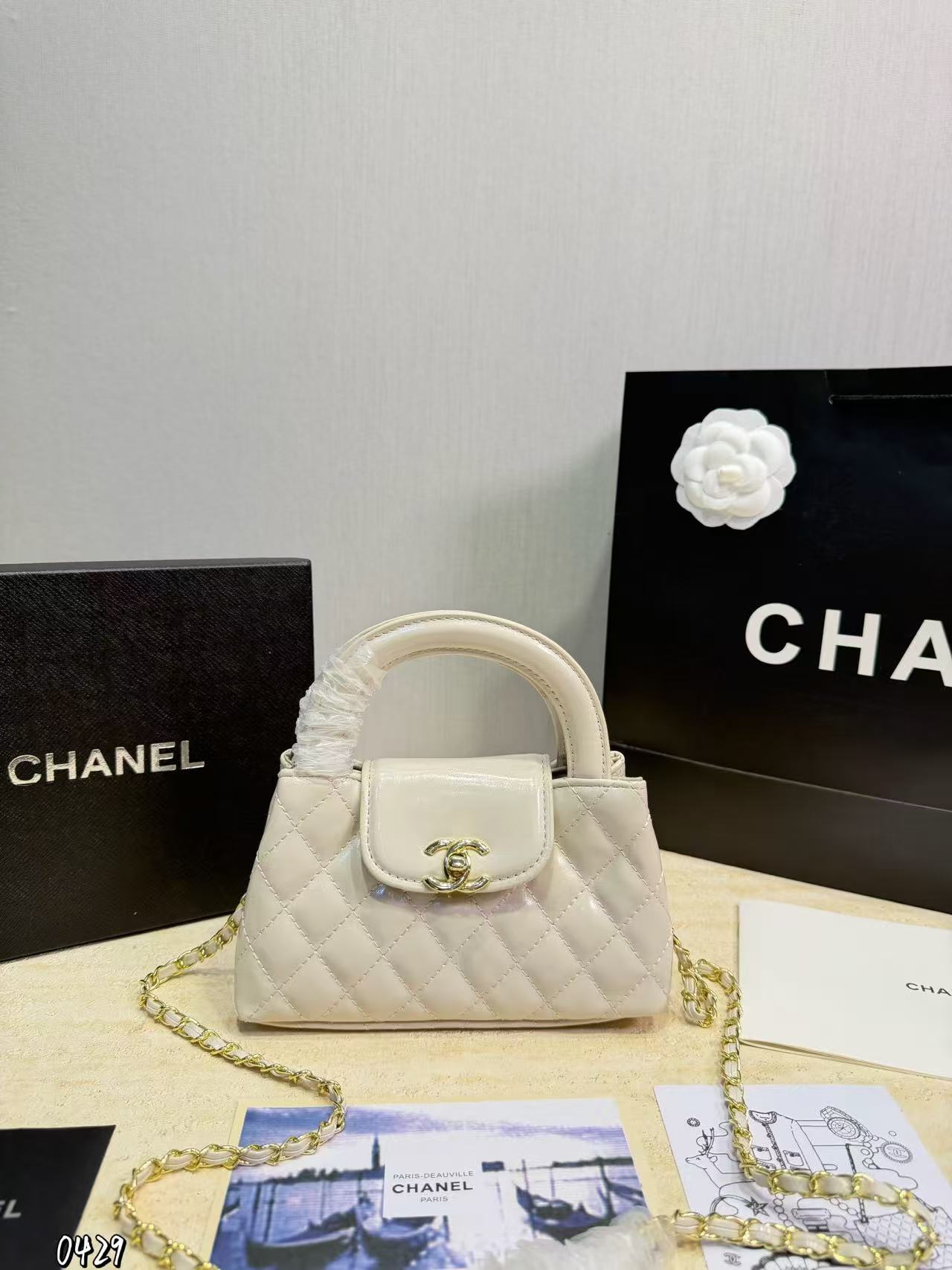 CHANE1 チェーンハンドバッグ【50％割引+送料無料】