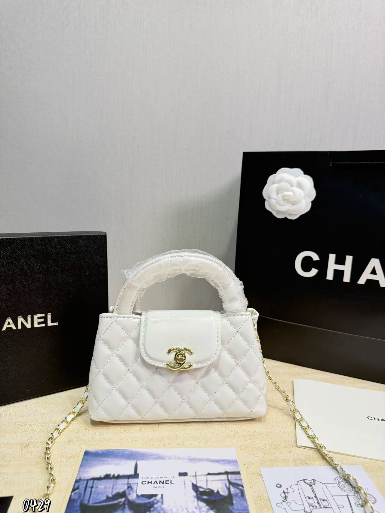 CHANE1 チェーンハンドバッグ【50％割引+送料無料】