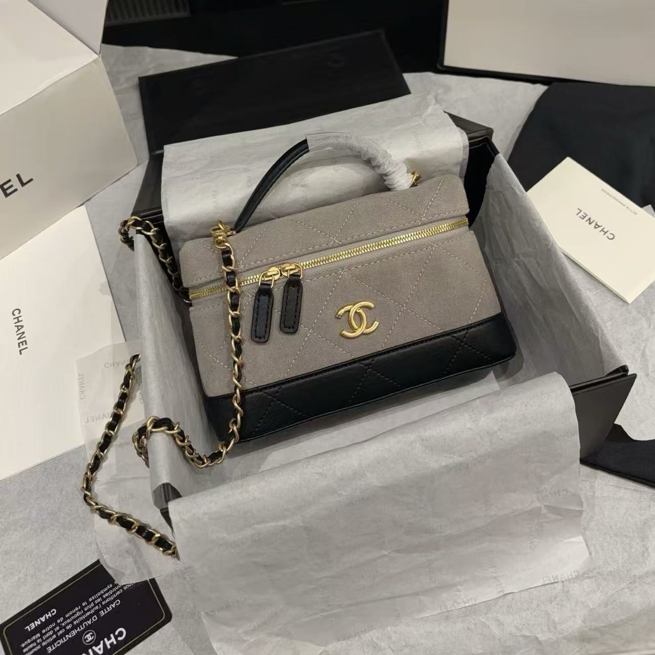 CHANEL ディアスキン チェーンバッグ【50％割引+送料無料】