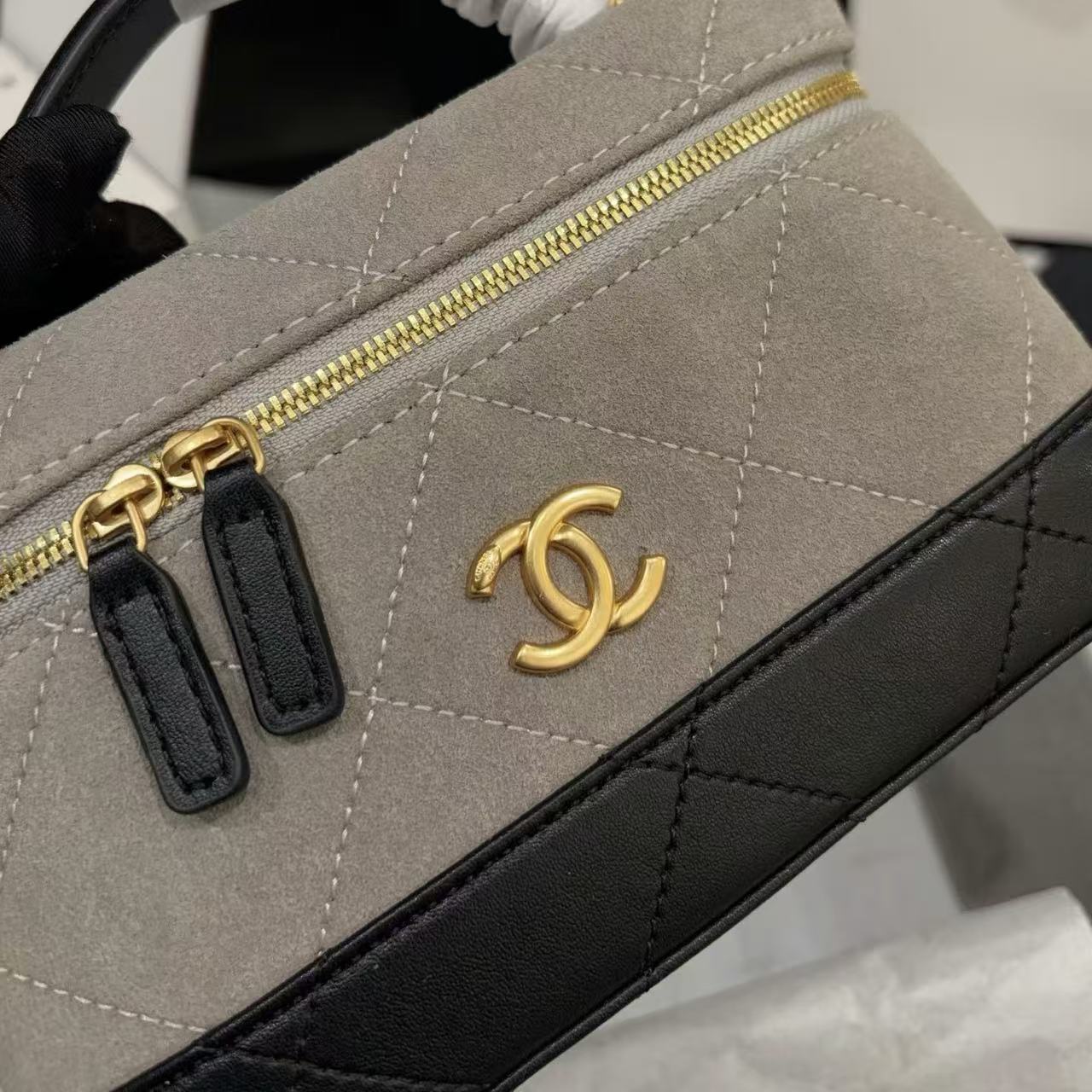 CHANEL ディアスキン チェーンバッグ【50％割引+送料無料】