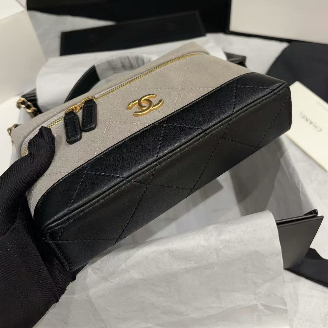 CHANEL ディアスキン チェーンバッグ【50％割引+送料無料】