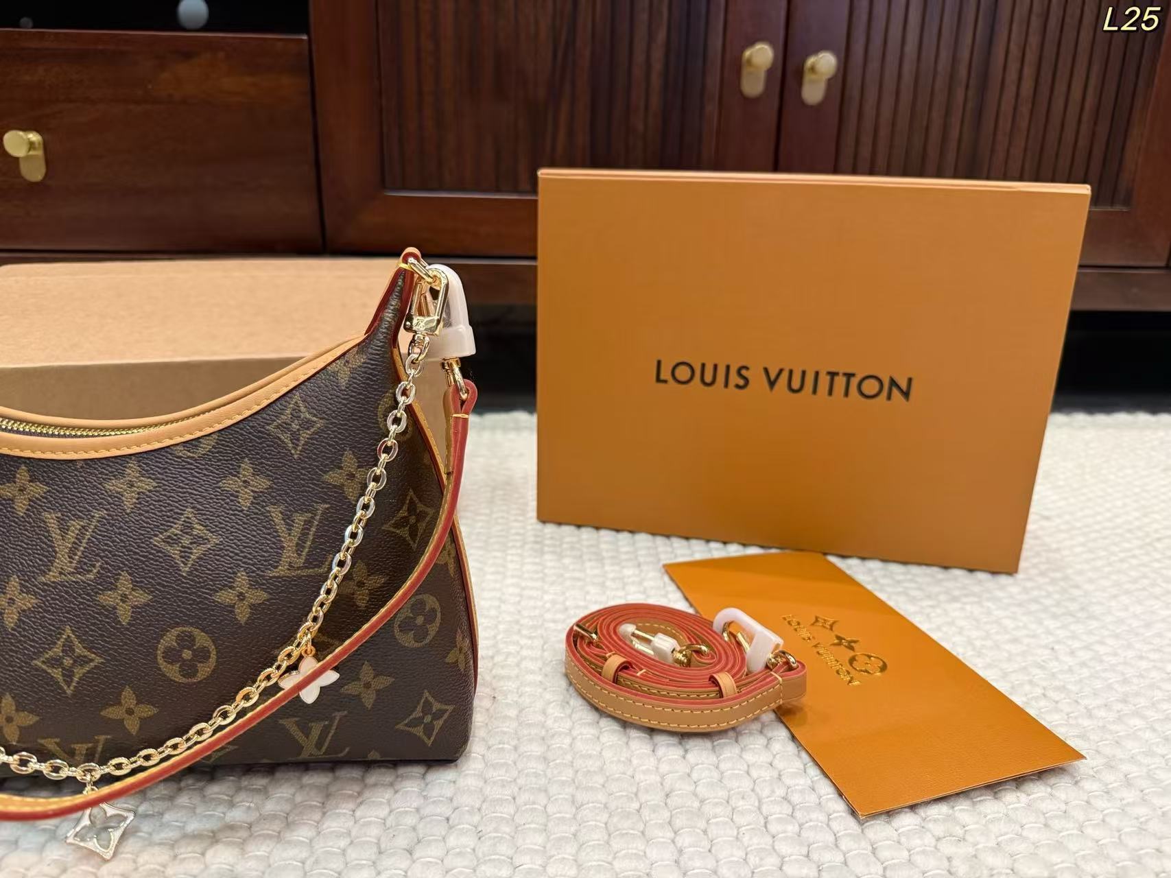 LV チェーンショルダーバッグ【50％割引+送料無料】
