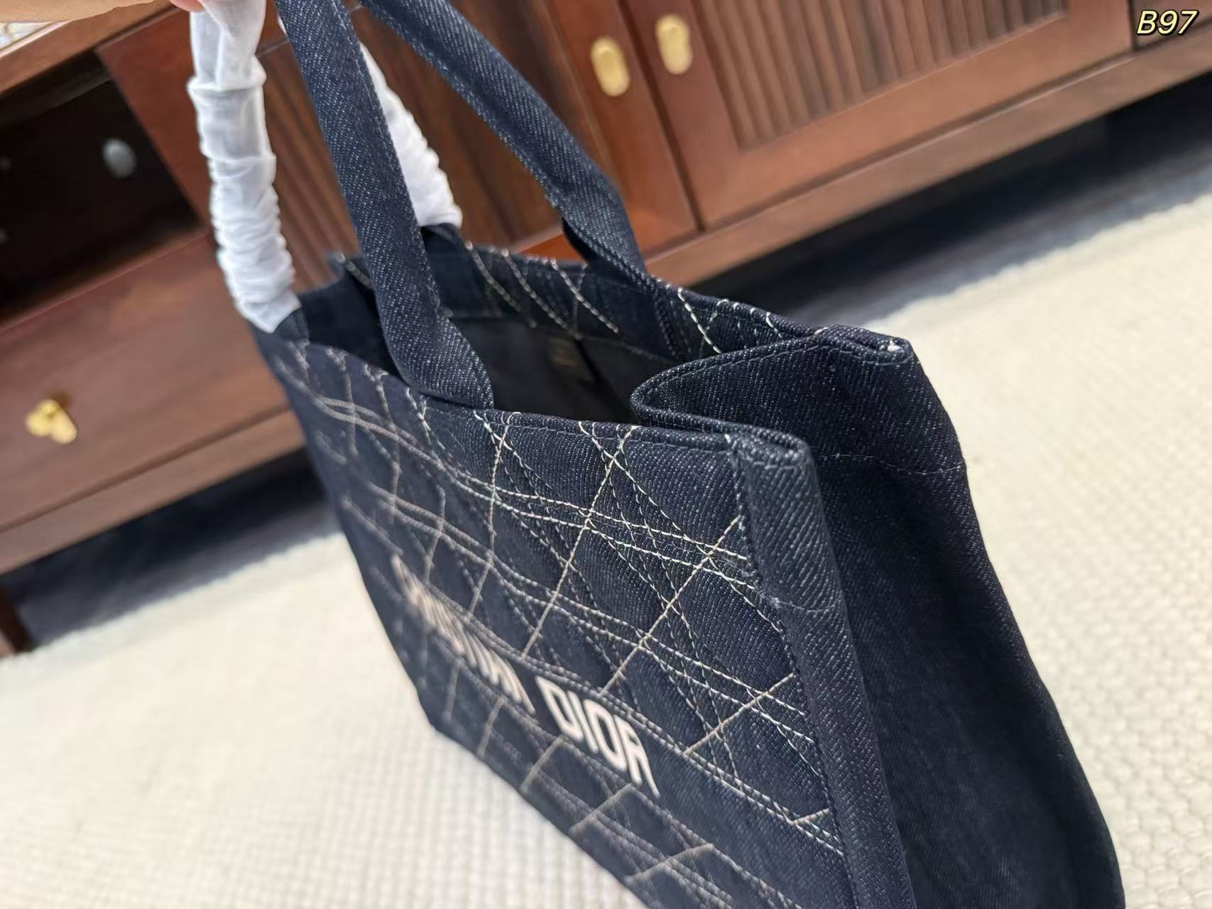 DI0Rデニムチェック柄ハンドバッグ【50％割引+送料無料】