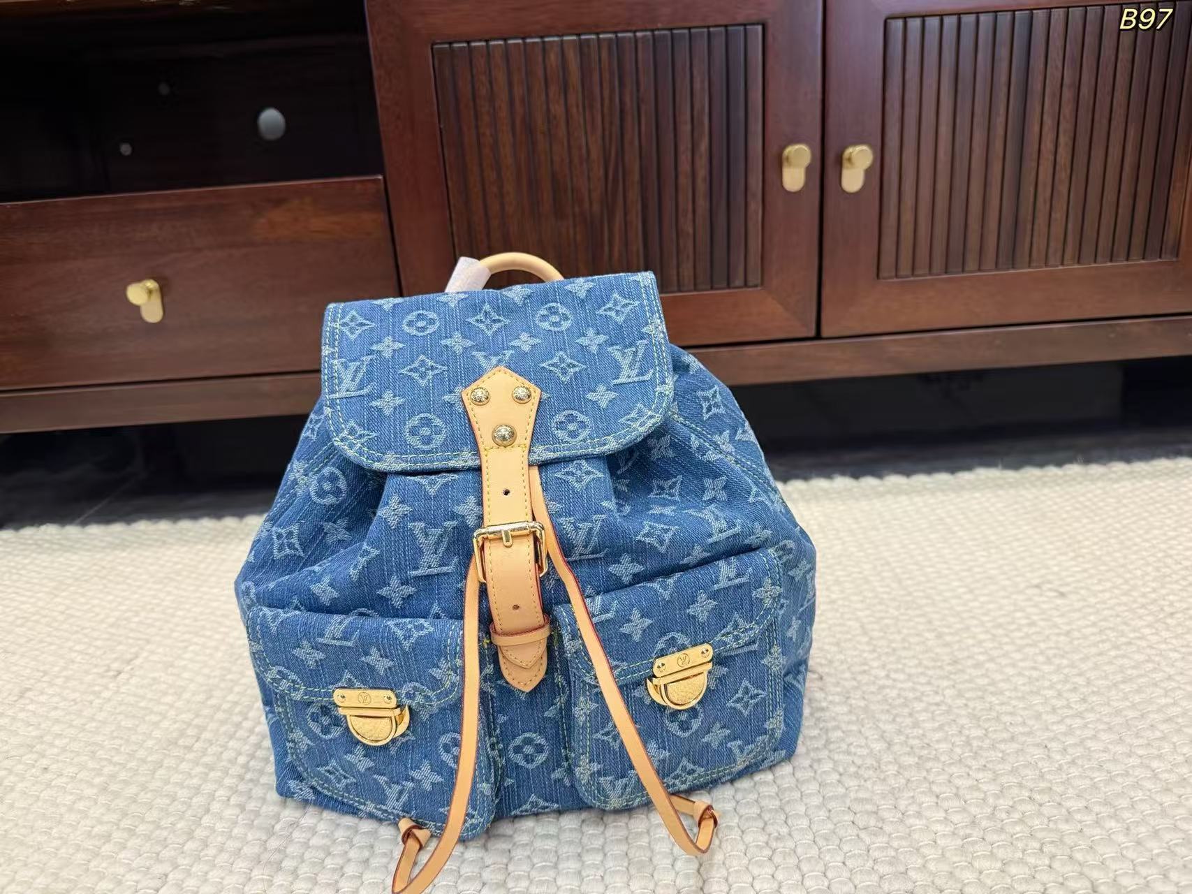 LV デニムプリント バックパック【50％割引+送料無料】