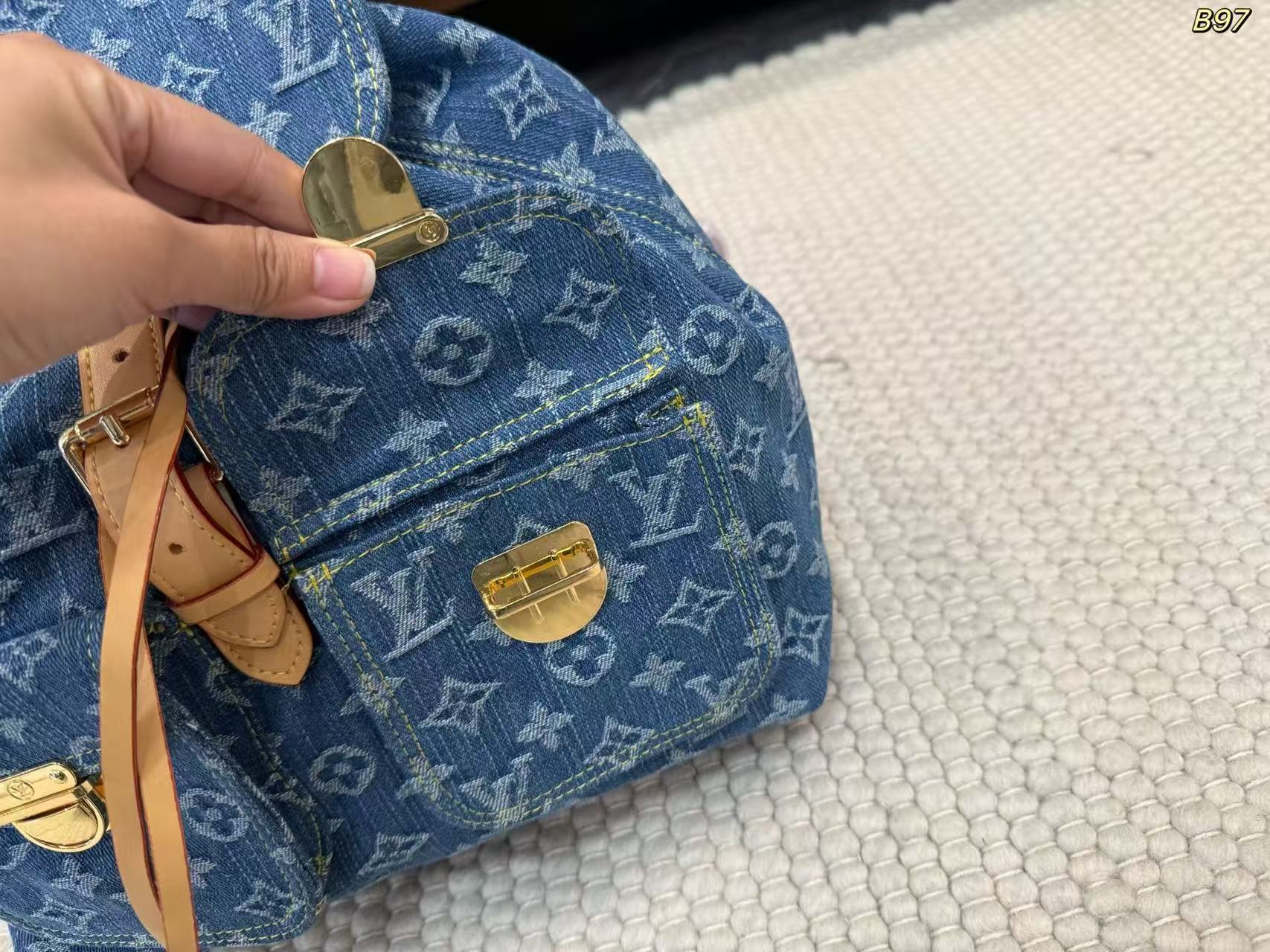 LV デニムプリント バックパック【50％割引+送料無料】