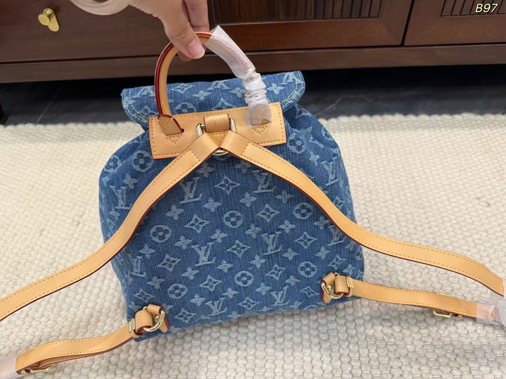LV デニムプリント バックパック【50％割引+送料無料】