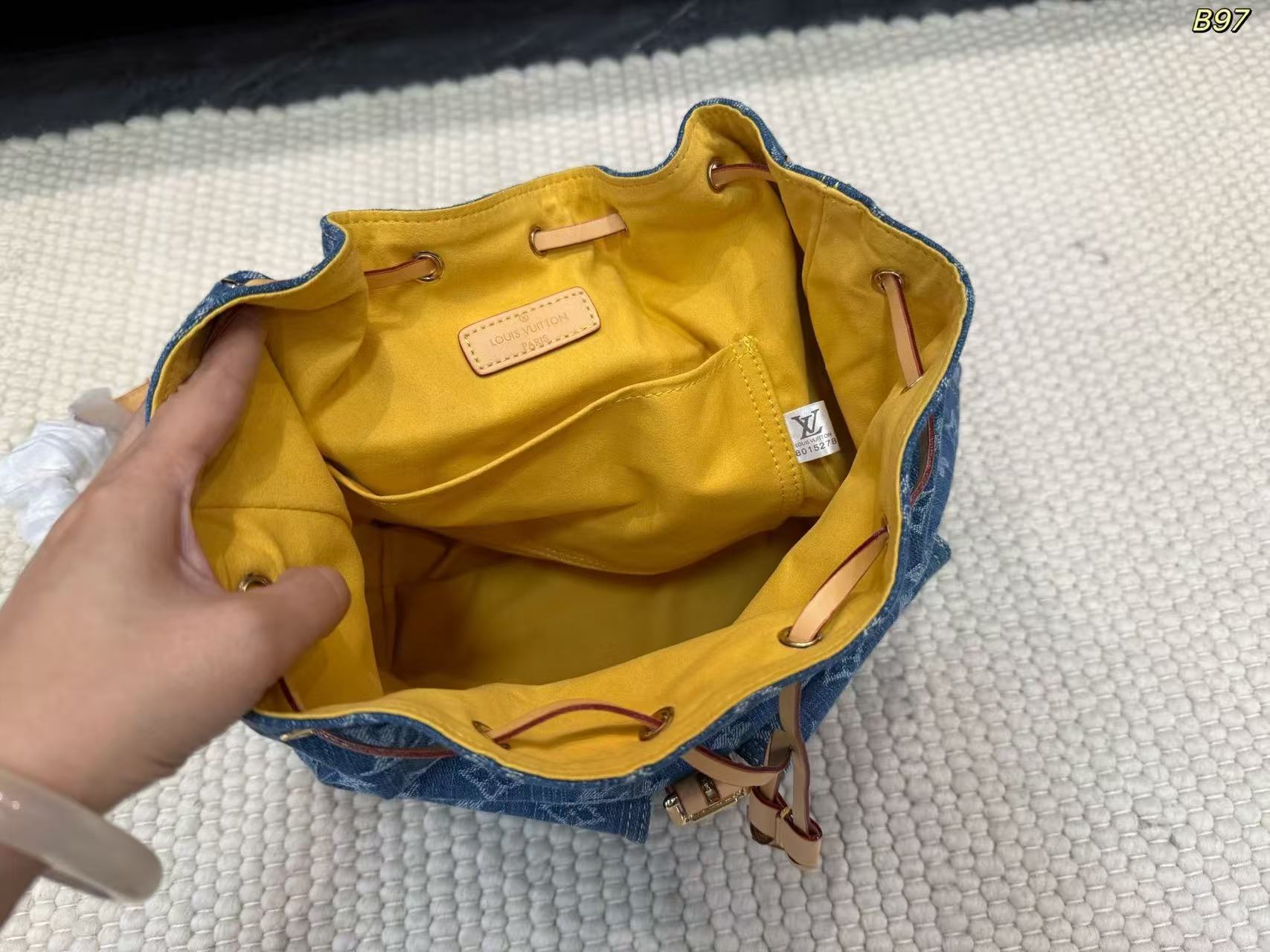 LV デニムプリント バックパック【50％割引+送料無料】