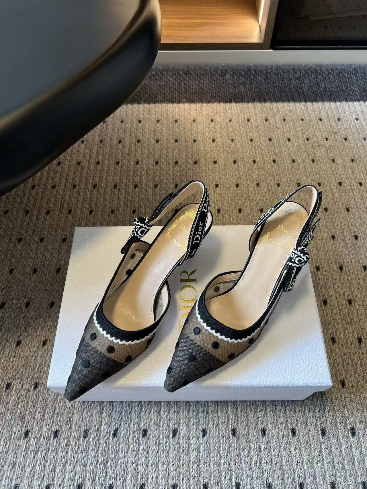 DIOR ハイクオリティ・ポルカドット・ハイヒール【50％割引+送料無料】