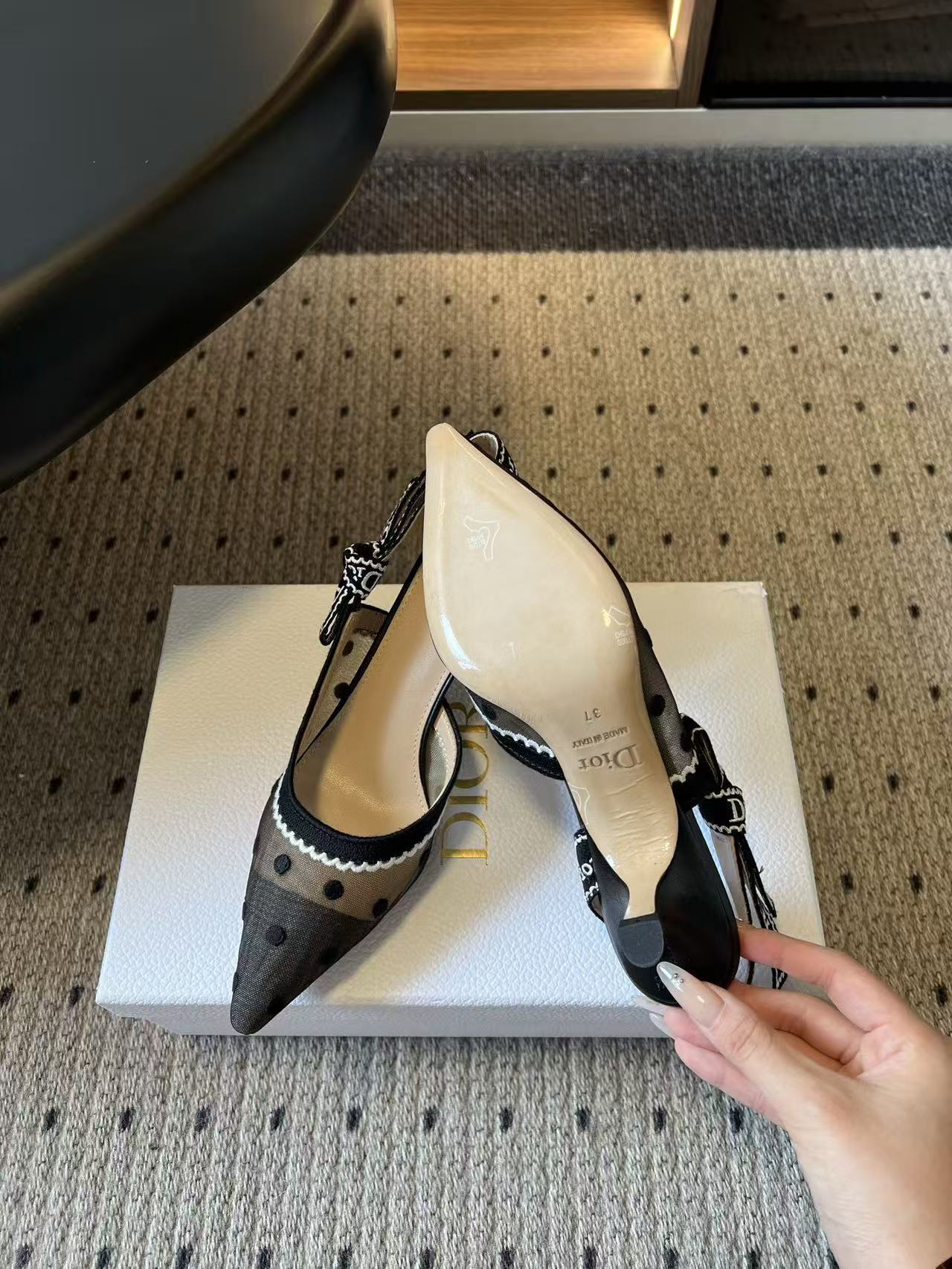 DIOR ハイクオリティ・ポルカドット・ハイヒール【50％割引+送料無料】