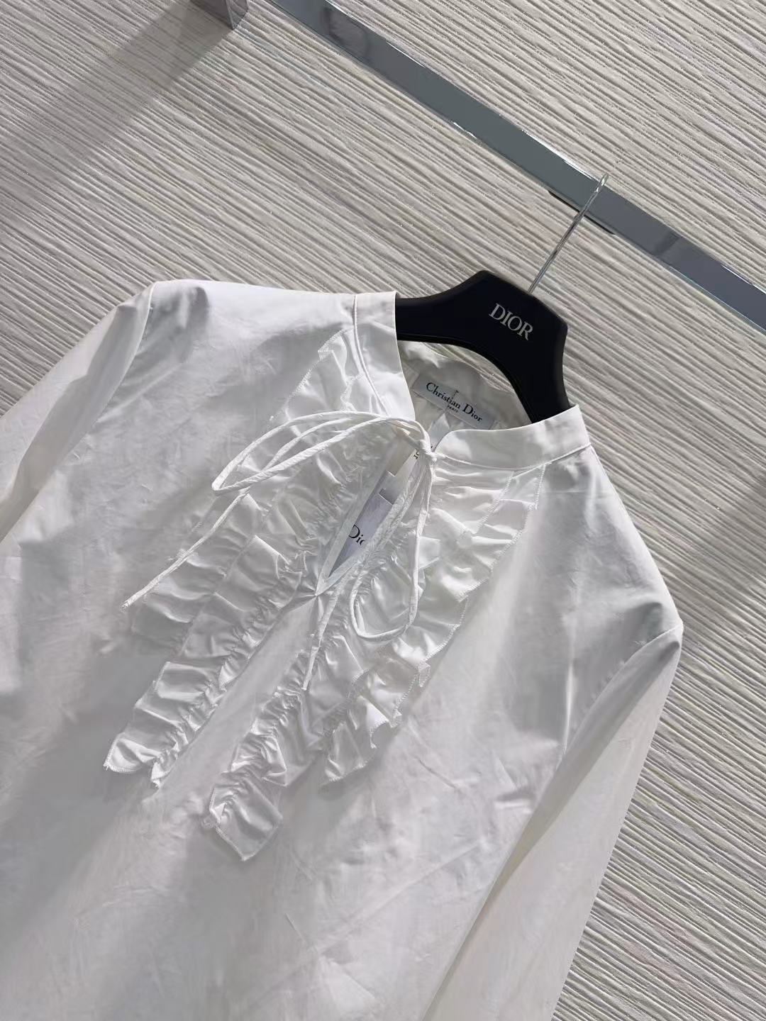 DIOR ラッフルブラウス【50％割引+送料無料】