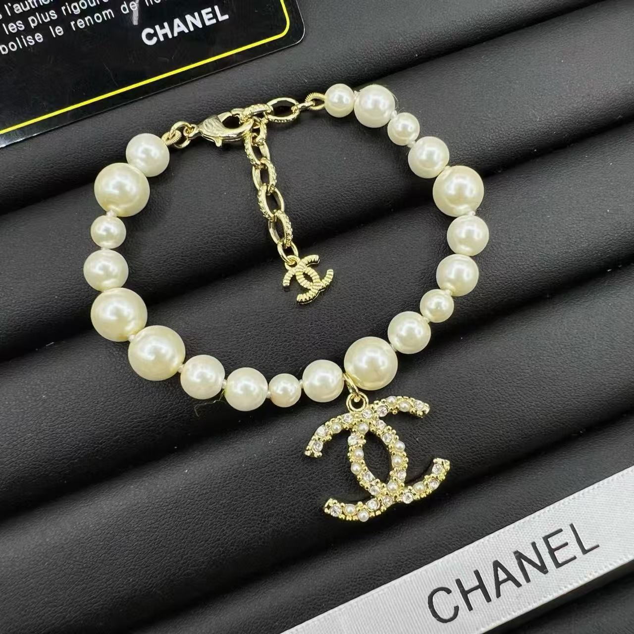 CHANE1 ダブルCパールブレスレット【50％割引+送料無料】