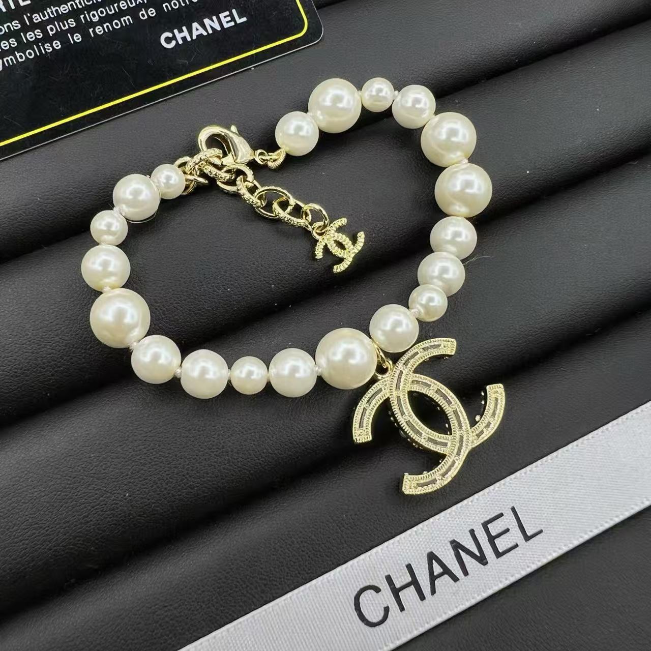 CHANE1 ダブルCパールブレスレット【50％割引+送料無料】