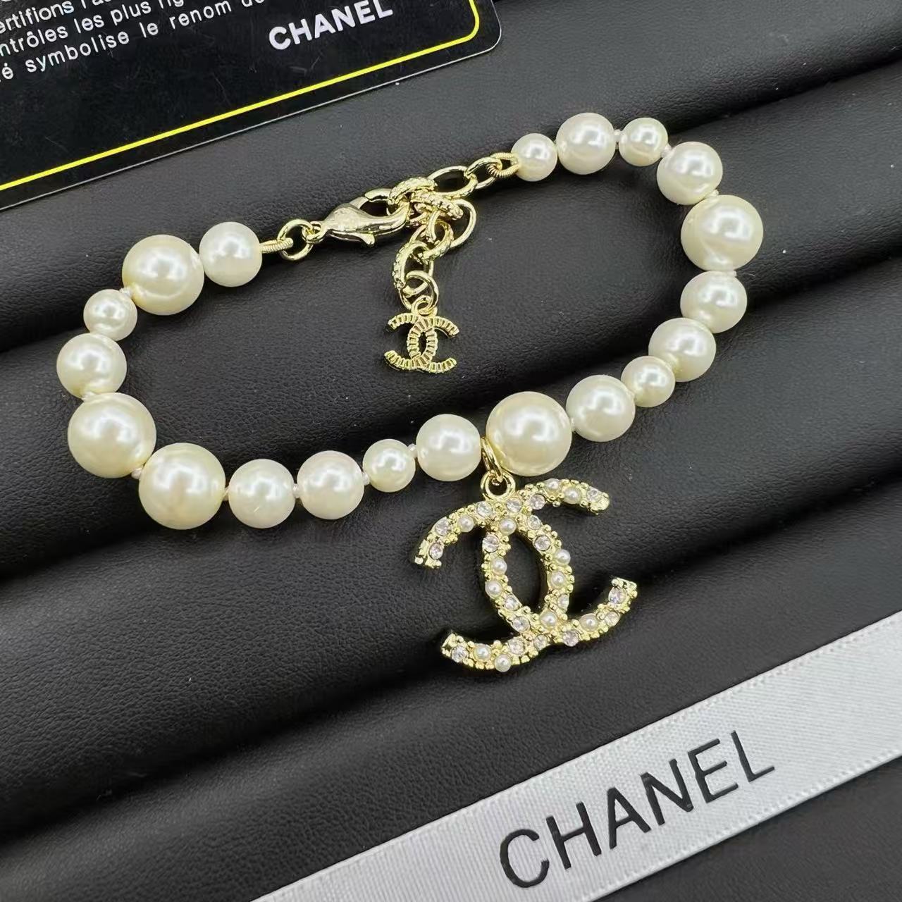 CHANE1 ダブルCパールブレスレット【50％割引+送料無料】