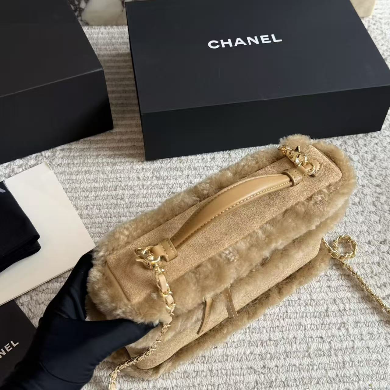 CHANEL ディアスキン×ムートン チェーンバッグ【50％割引+送料無料】