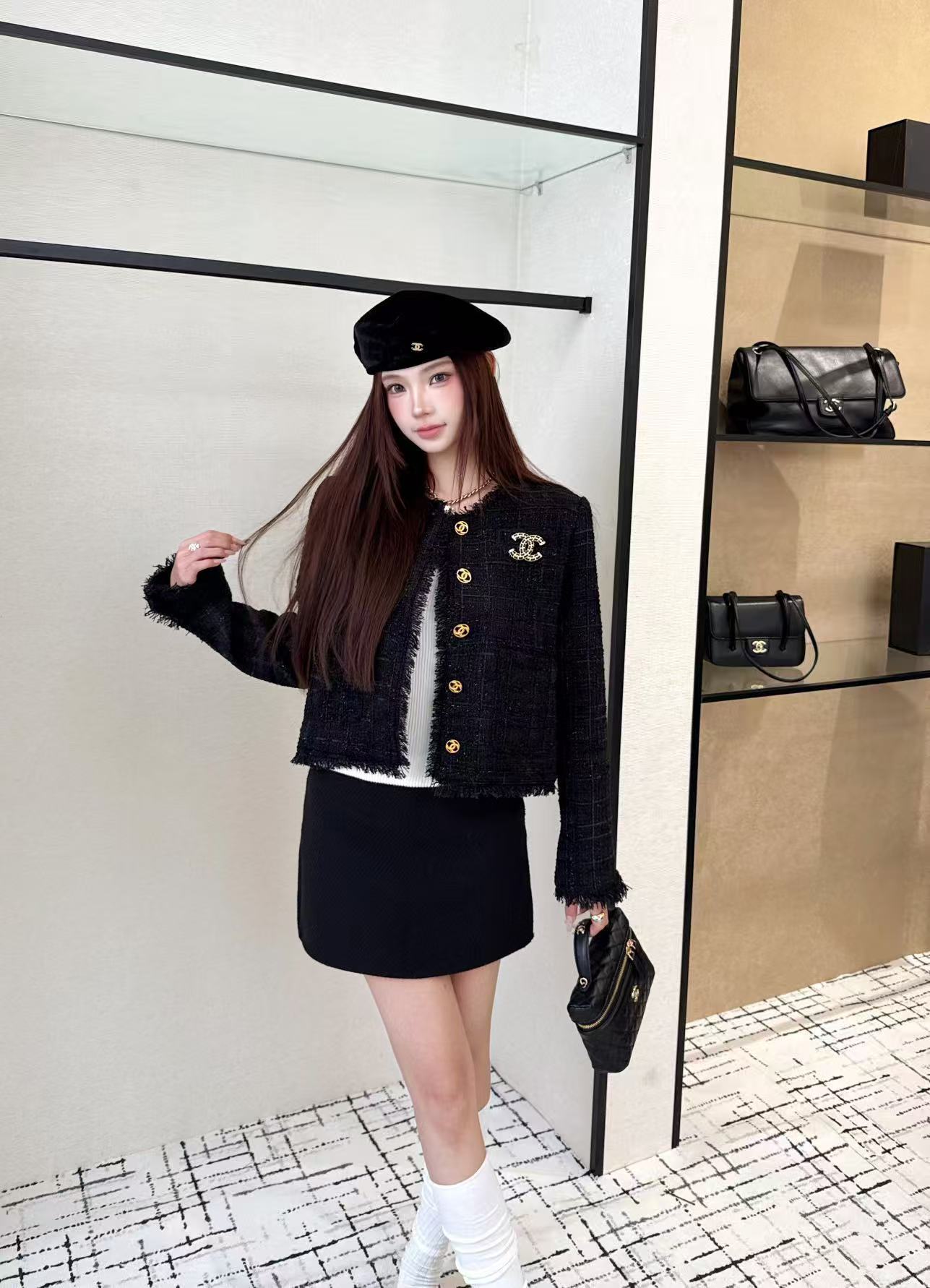 CHANEL ブローチ付き高品質ジャケット【50％割引+送料無料】