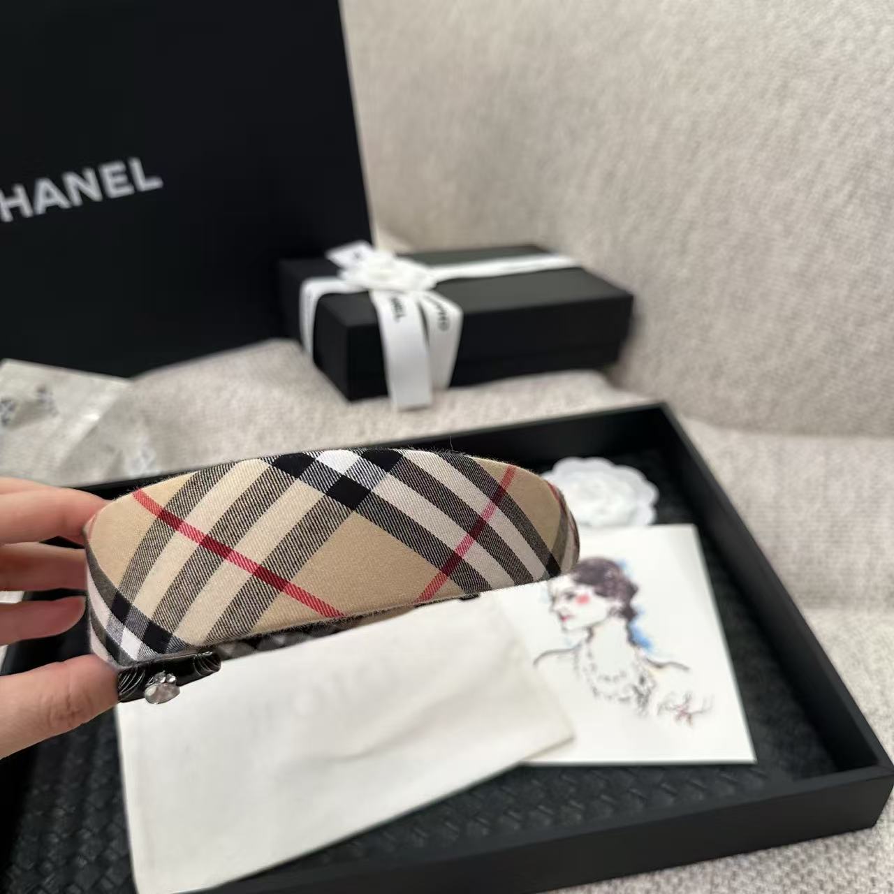 BURBERRYチェック柄カチューシャ【50％割引+送料無料】