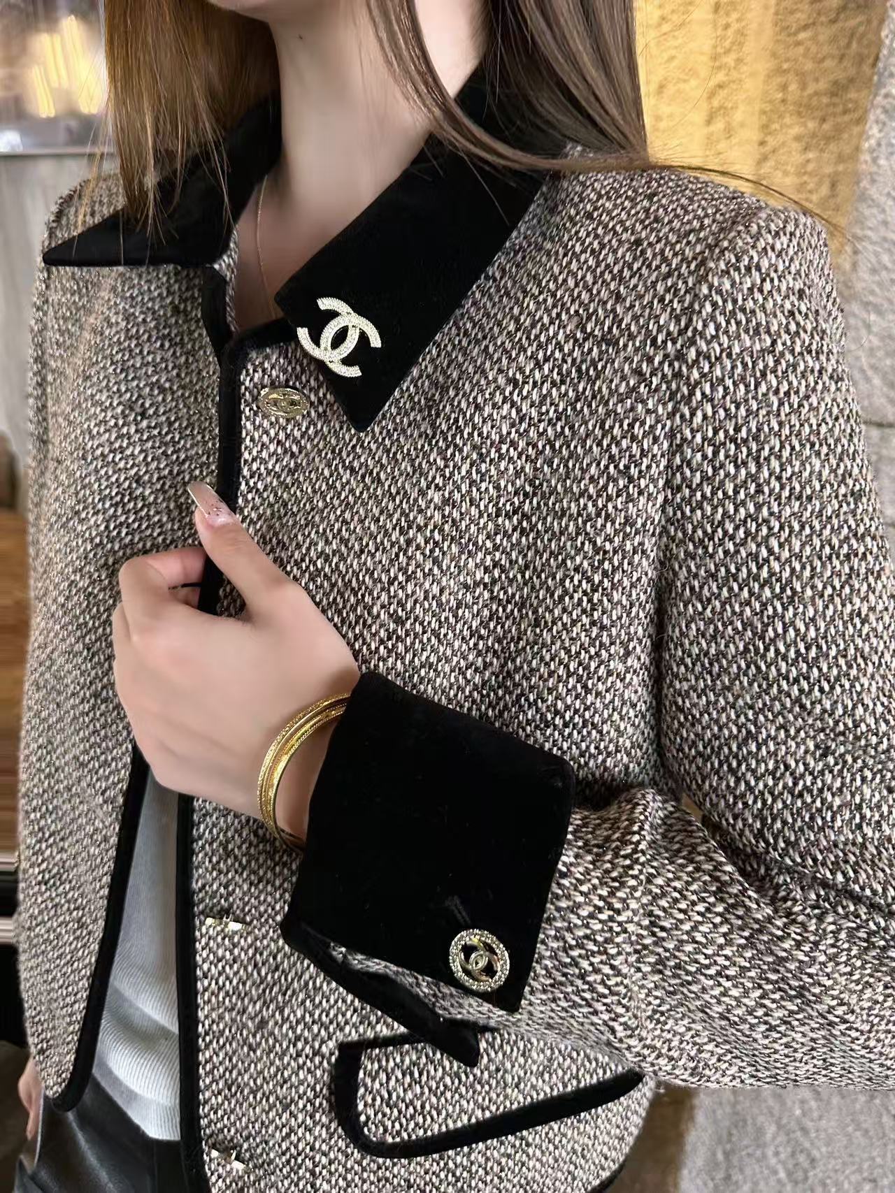 CHANEL ブローチ付きジャケット【50％割引+送料無料】